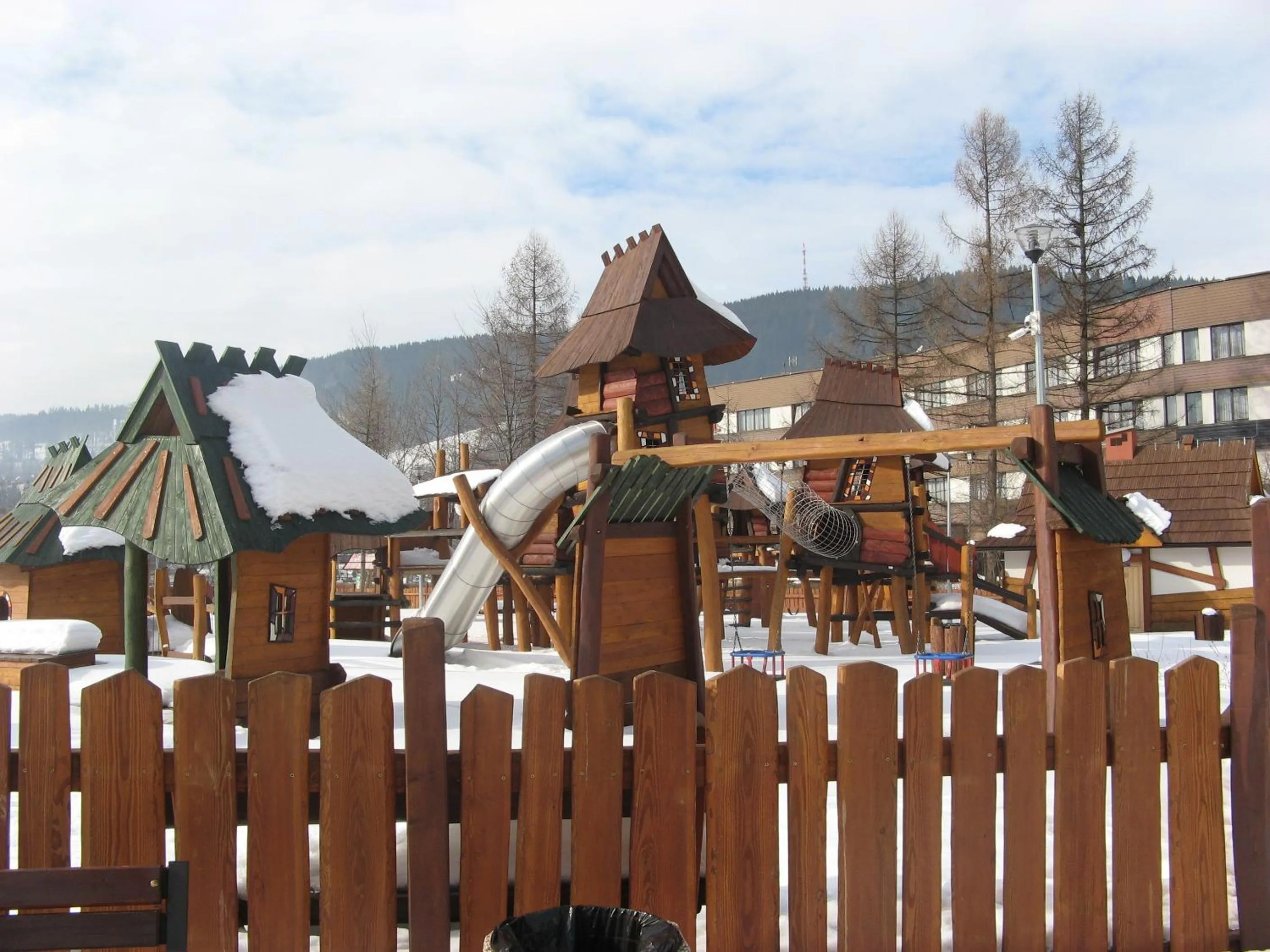 Children play ground in Apartament Brandy Radowid