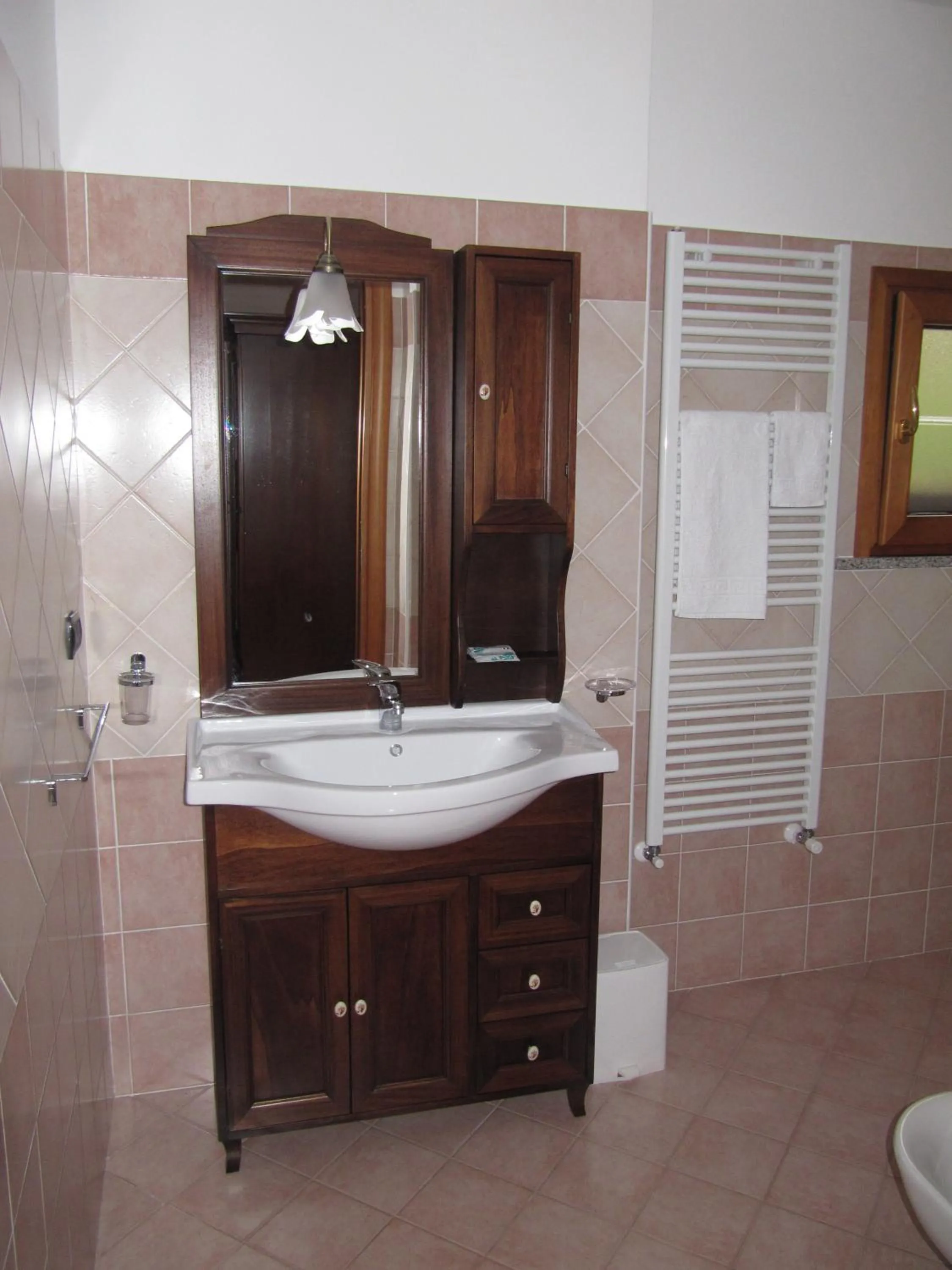 Bathroom in B&B Sole del Pollino