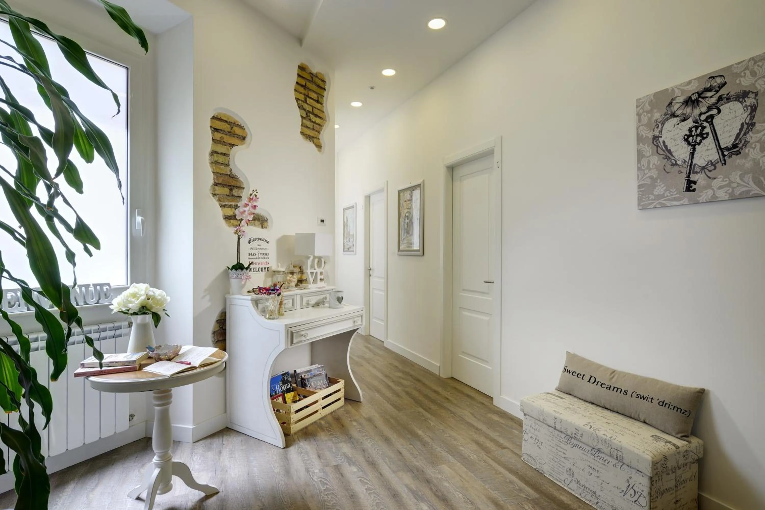 Lobby or reception in Vaticano Charming Rooms