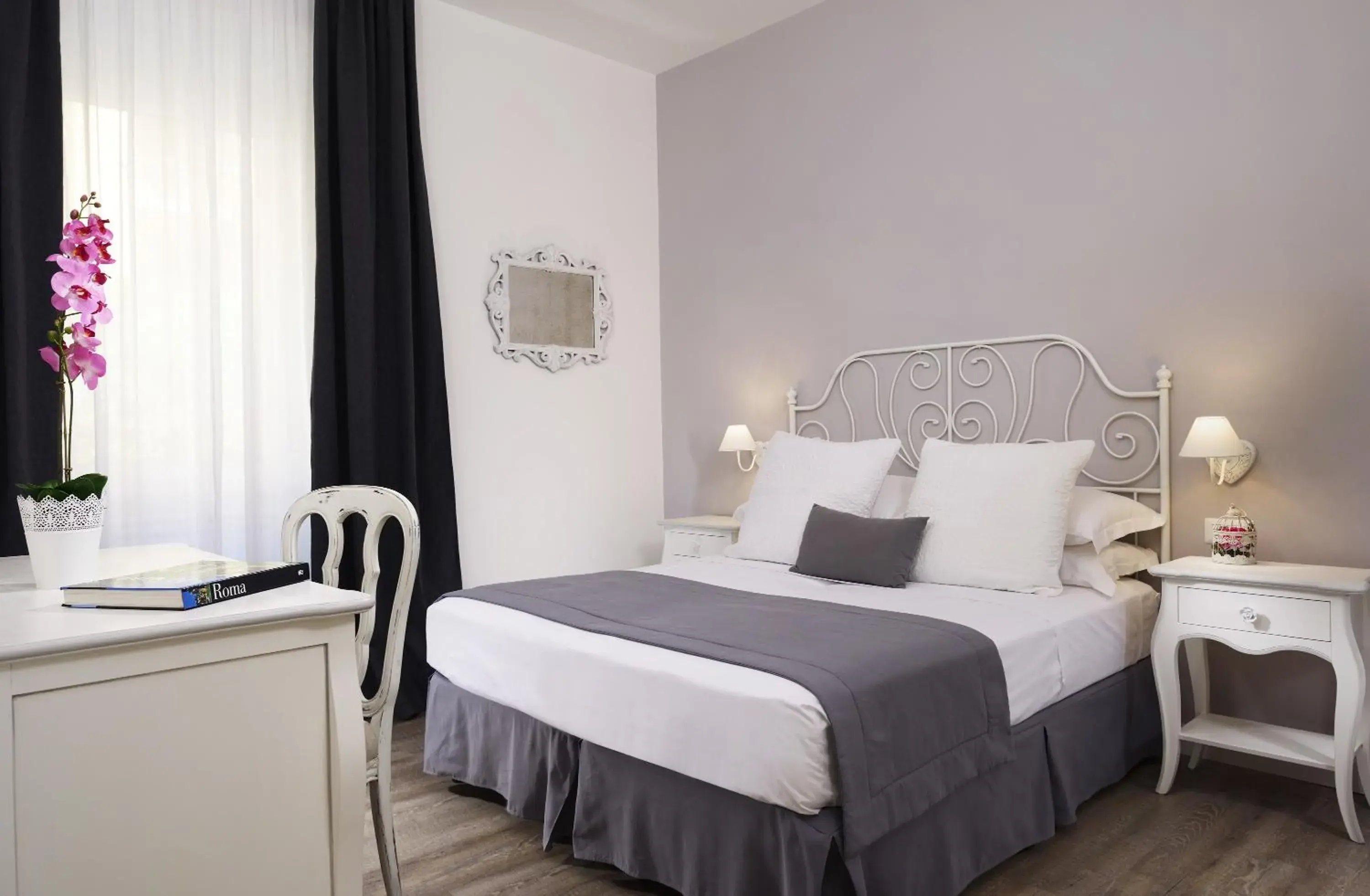 Double Room - single occupancy in Vaticano Charming Rooms Double Room - single occupancy in Vaticano Charming Rooms