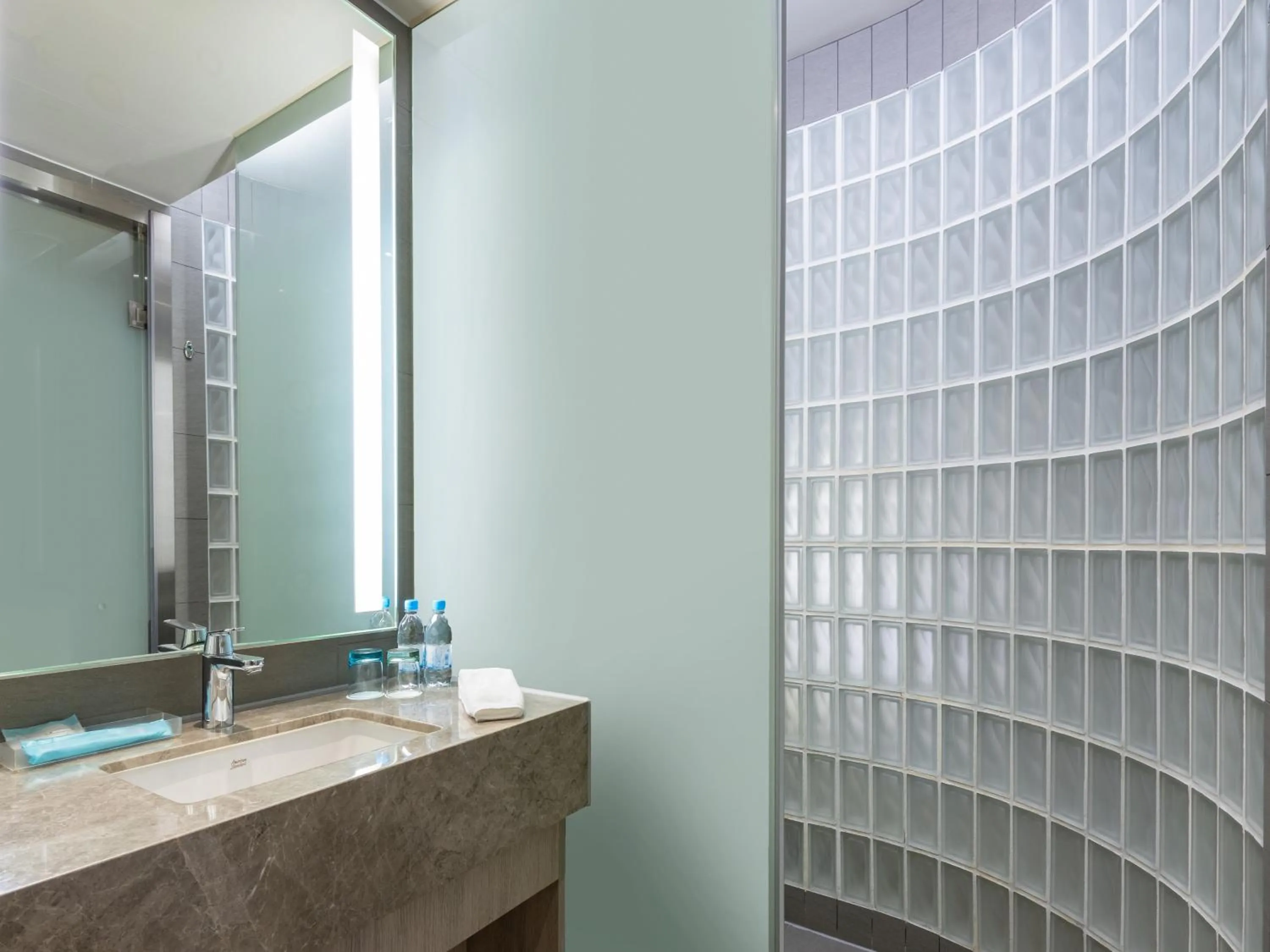 Bathroom in Holiday Inn Express Hong Kong Mongkok by IHG