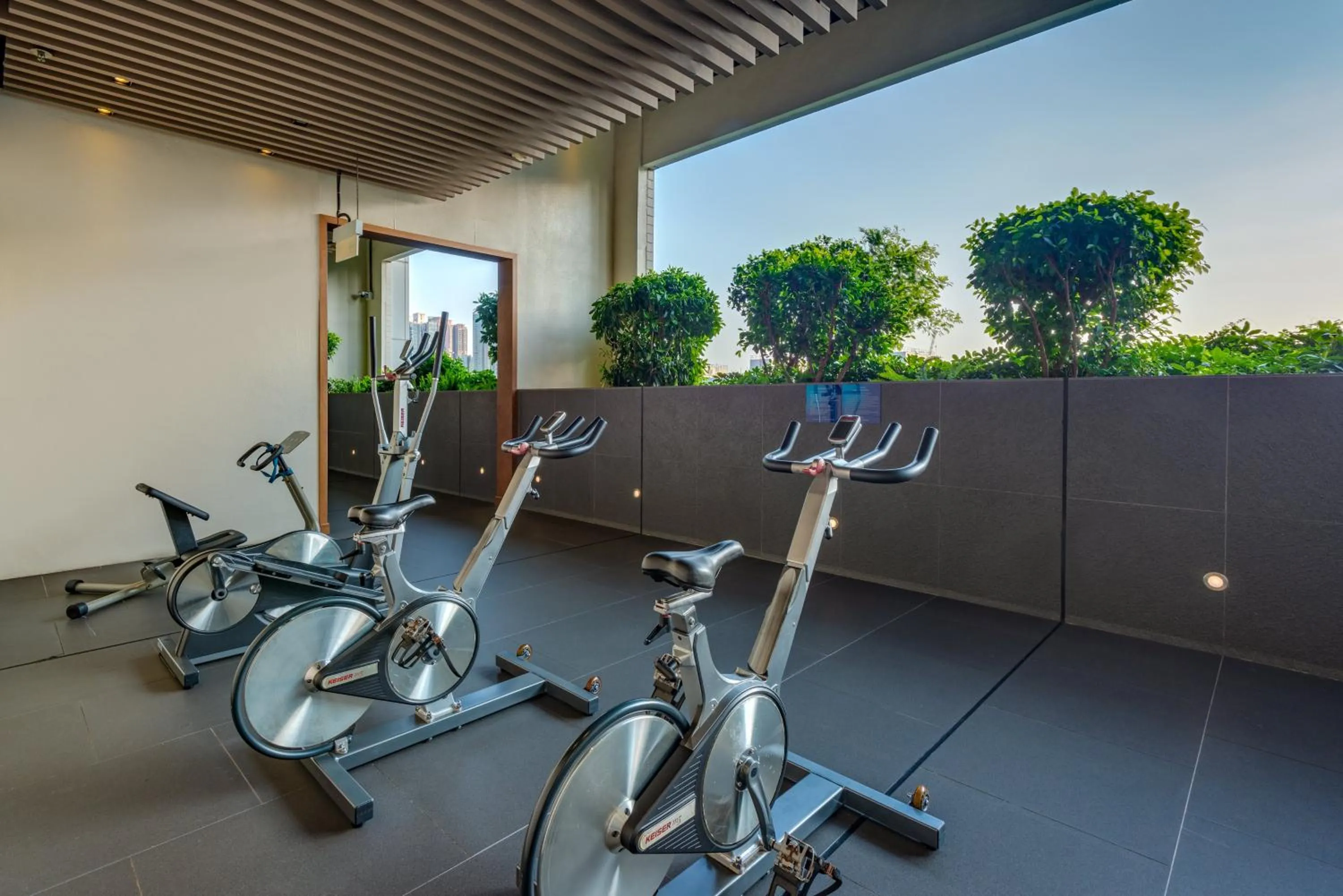 Fitness centre/facilities in Holiday Inn Express Hong Kong Mongkok by IHG