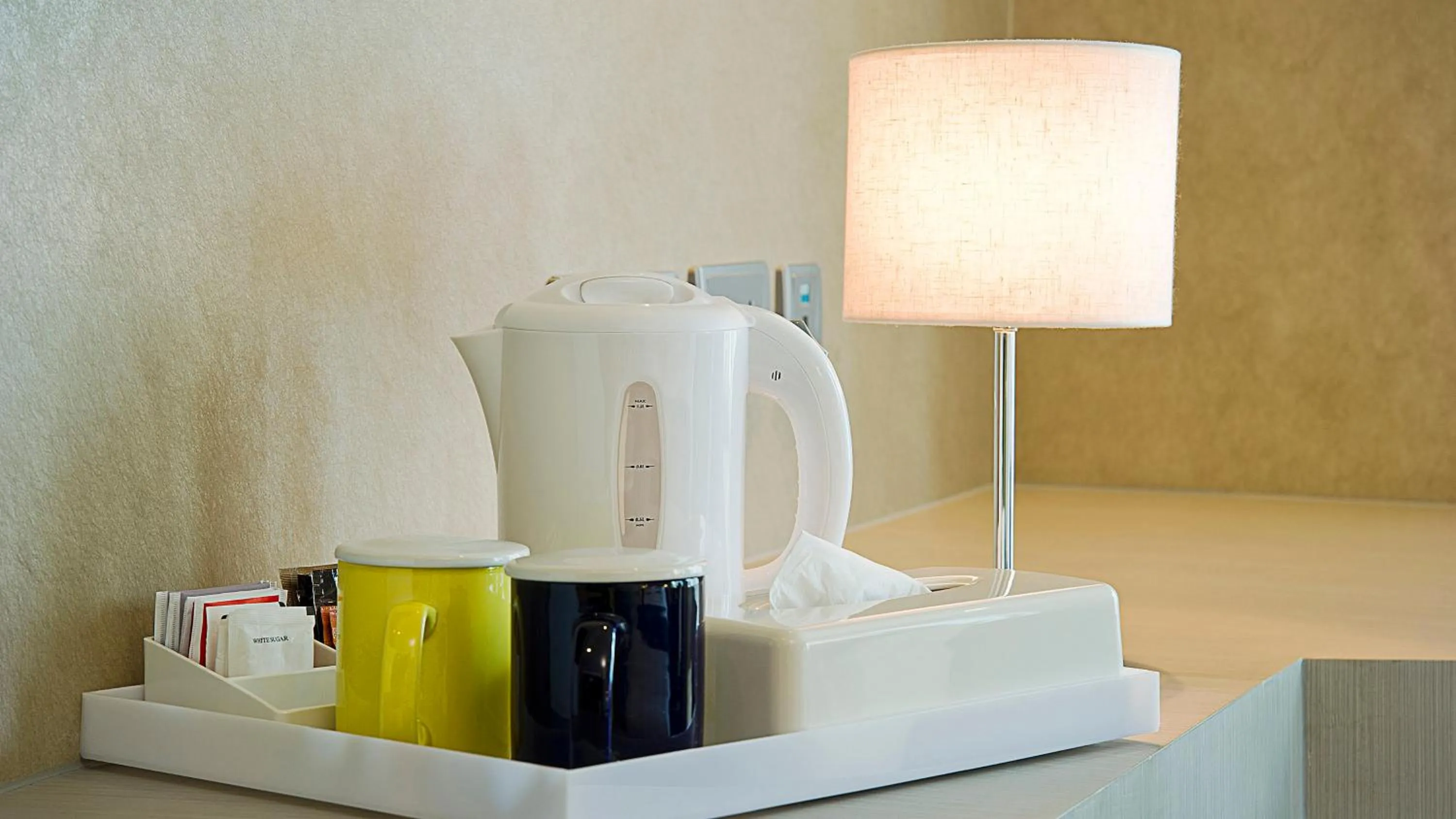 Photo of the whole room in Holiday Inn Express Hong Kong Mongkok by IHG