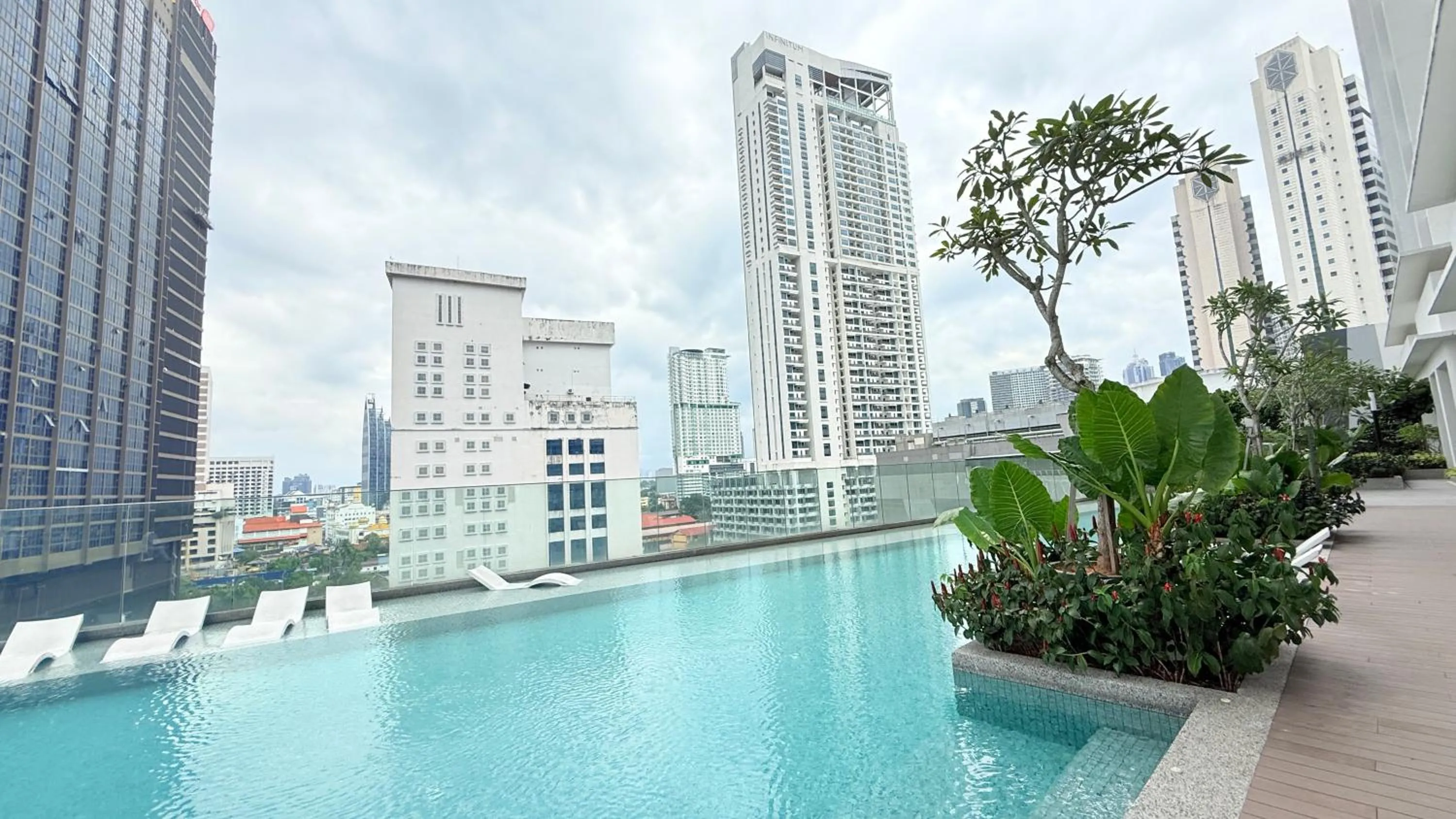 Day in Quill Residences Exclusive Suites KLCC