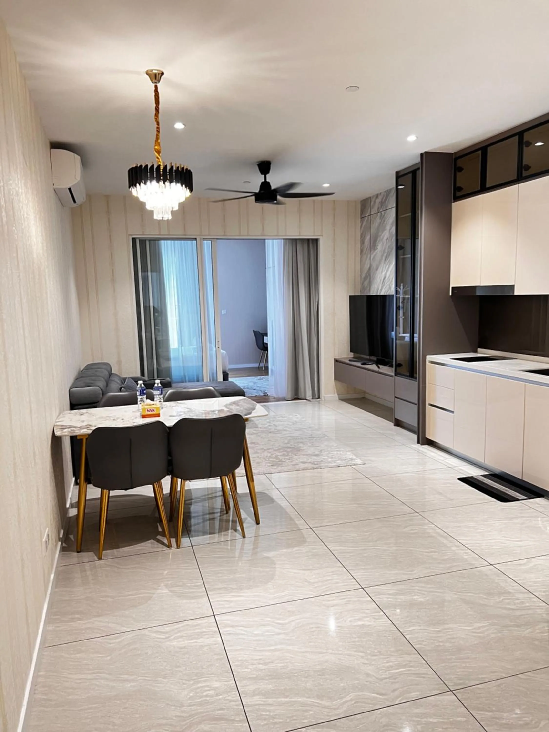 Kitchen or kitchenette in Quill Residences Exclusive Suites KLCC