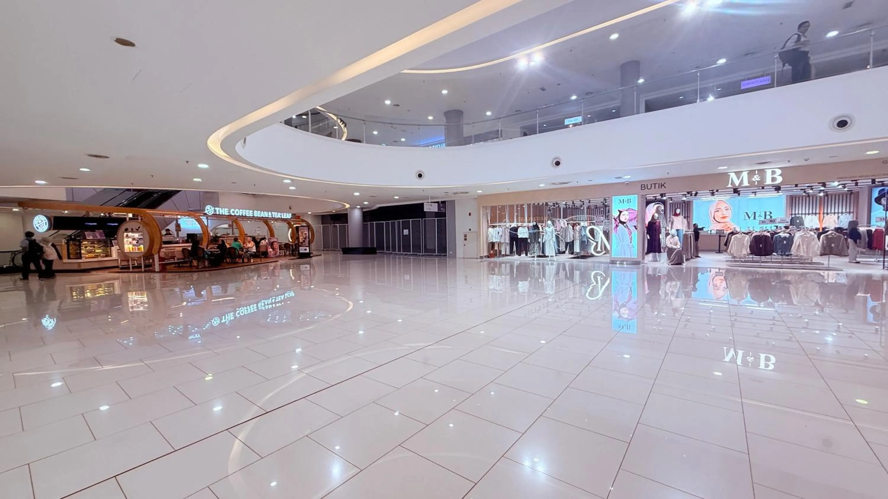 People in Quill Residences Exclusive Suites KLCC