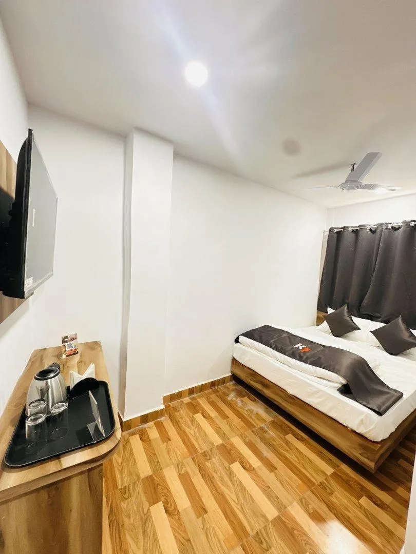 Bed in K7 Hotel & Restaurant