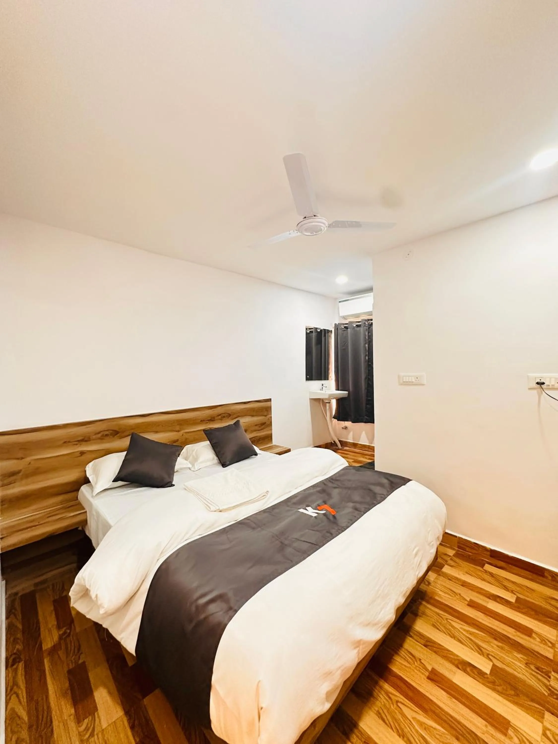 Bed in K7 Hotel & Restaurant