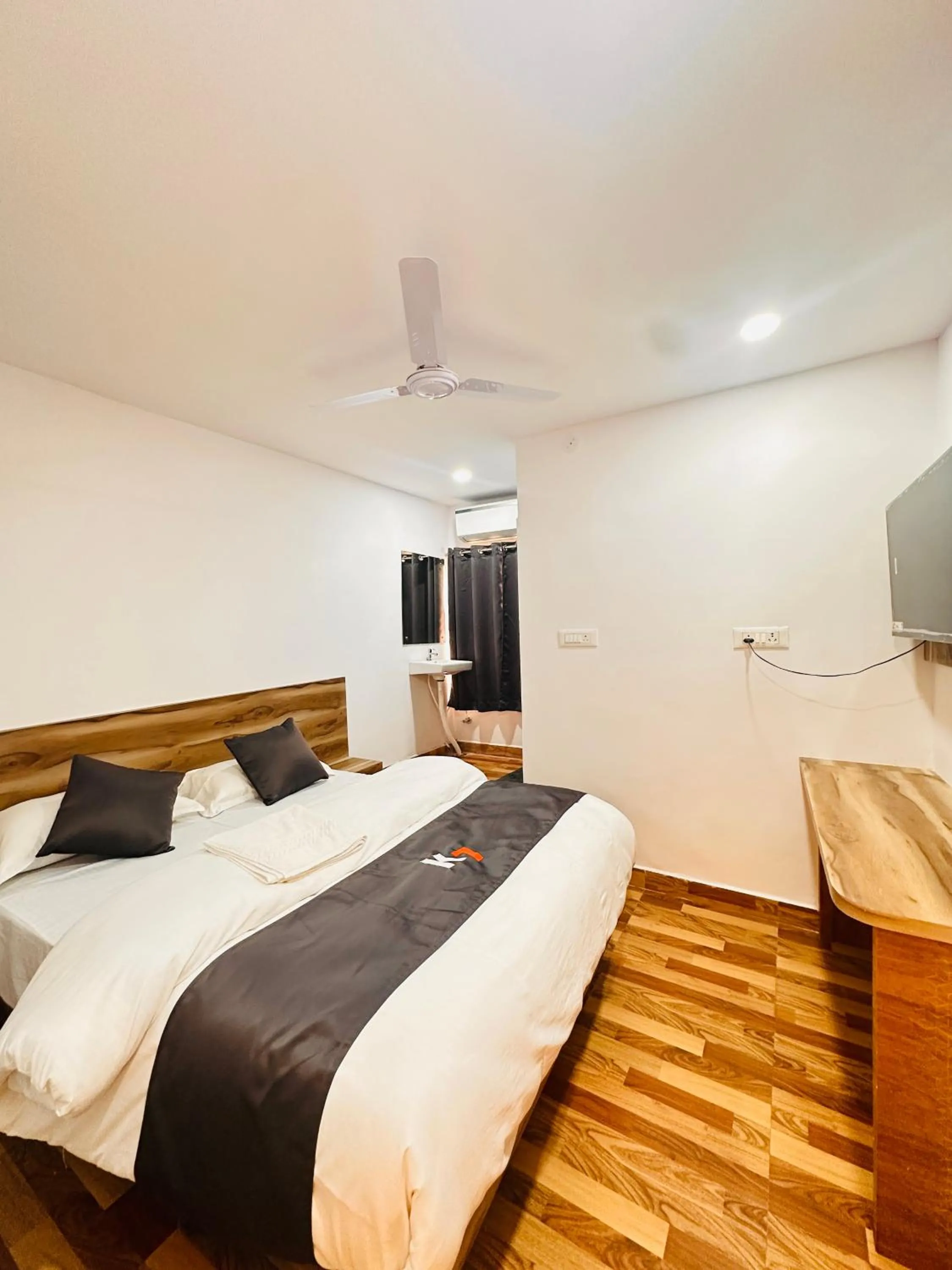 Bed in K7 Hotel & Restaurant