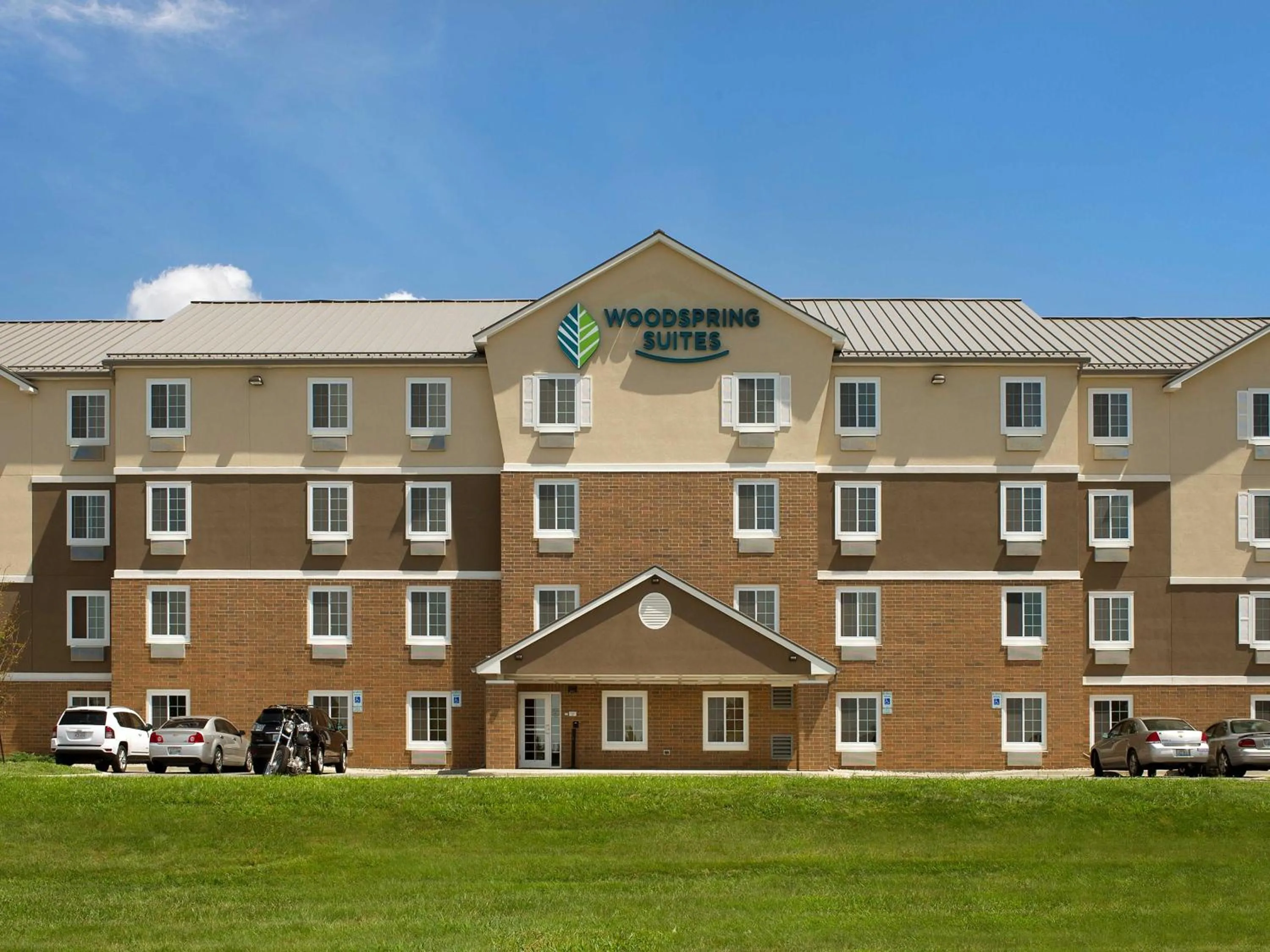 Property building in WoodSpring Suites Louisville Jeffersontown
