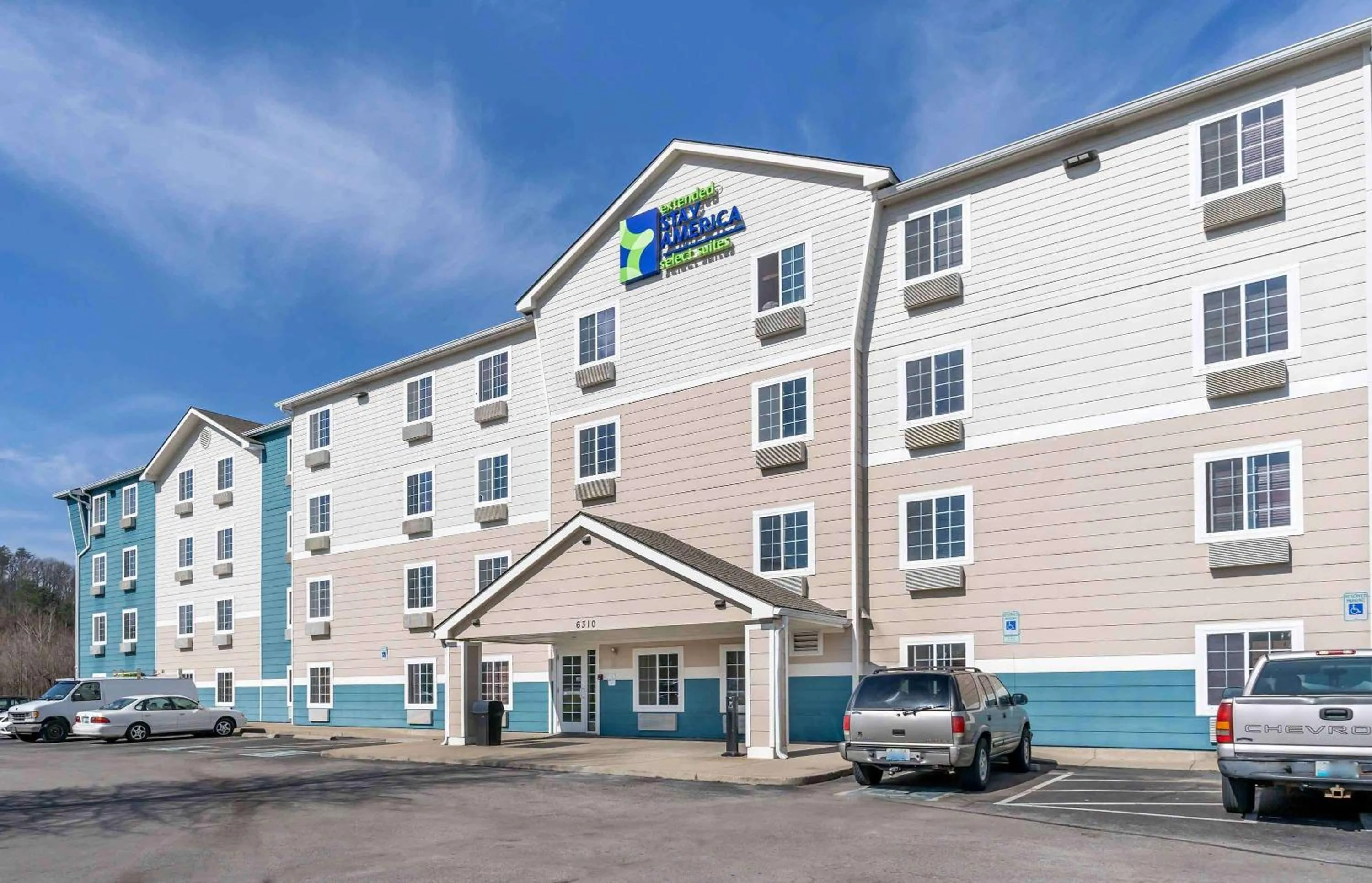 Property building in Extended Stay America Select Suites - Louisville - South