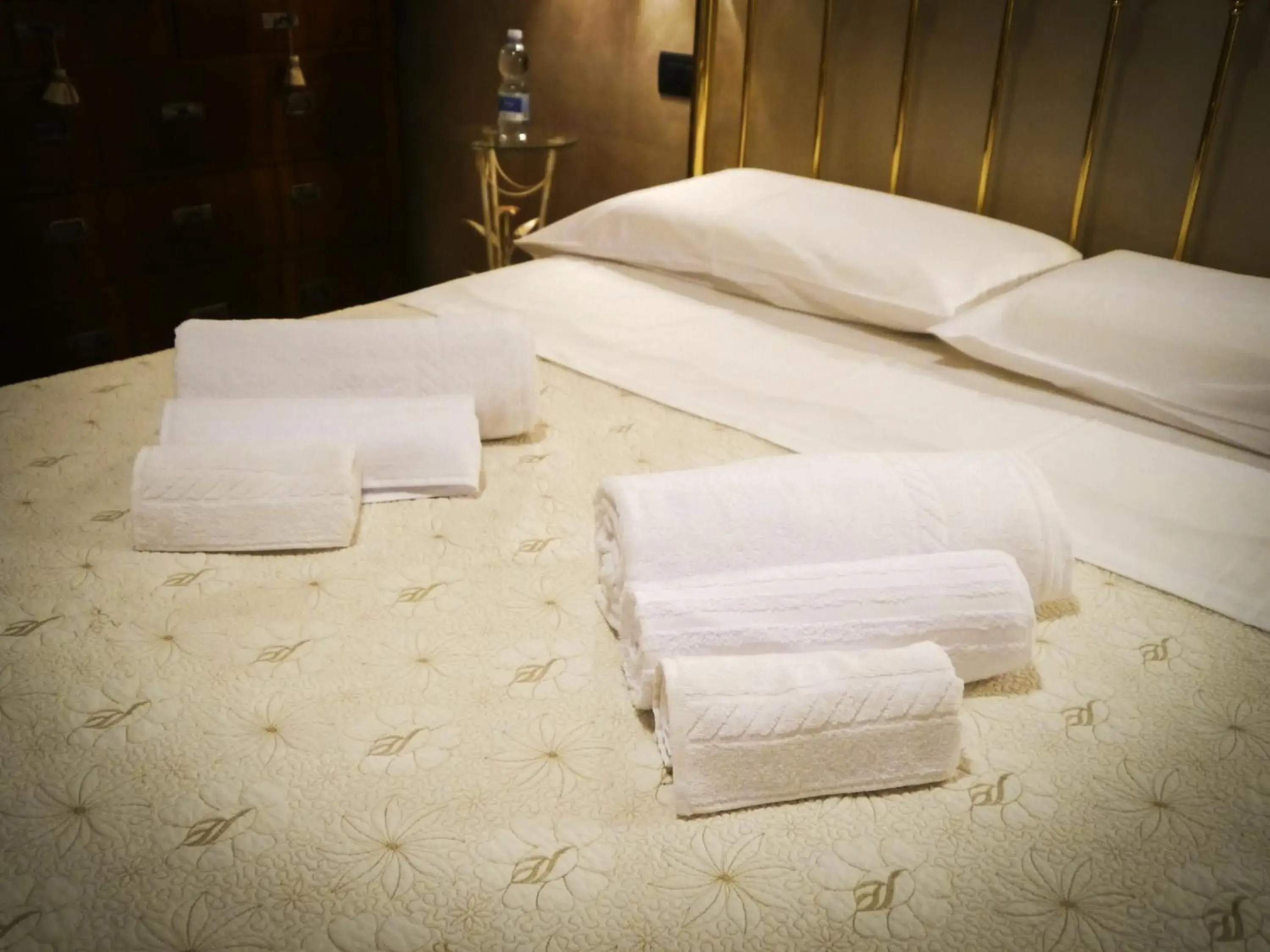 Double Room with Shared Bathroom in B&B Le Dive Double Room with Shared Bathroom in B&B Le Dive