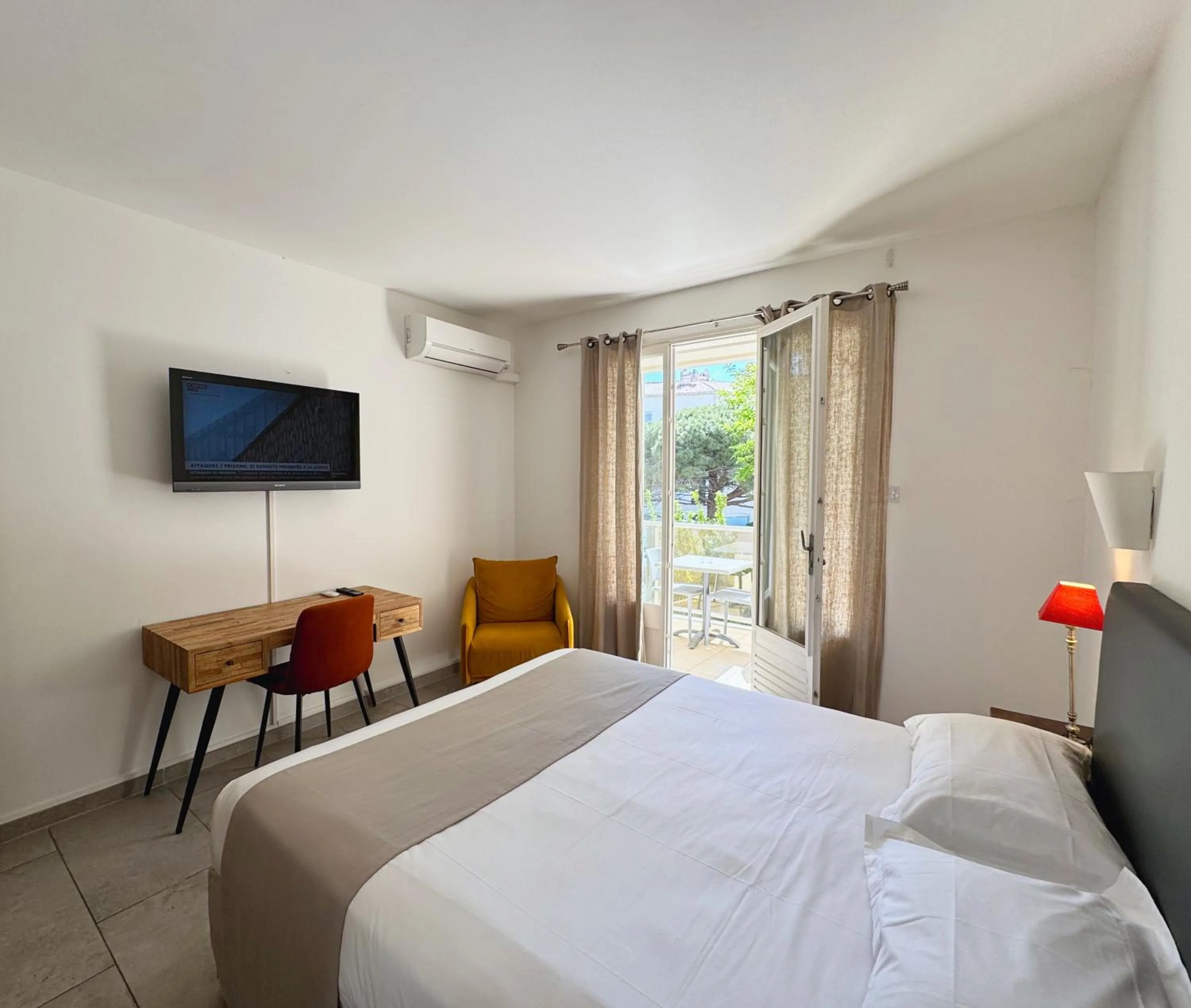 TV and multimedia, Bed in Best Western Hotel Casa Bianca, Piscine Intérieure et Extérieure