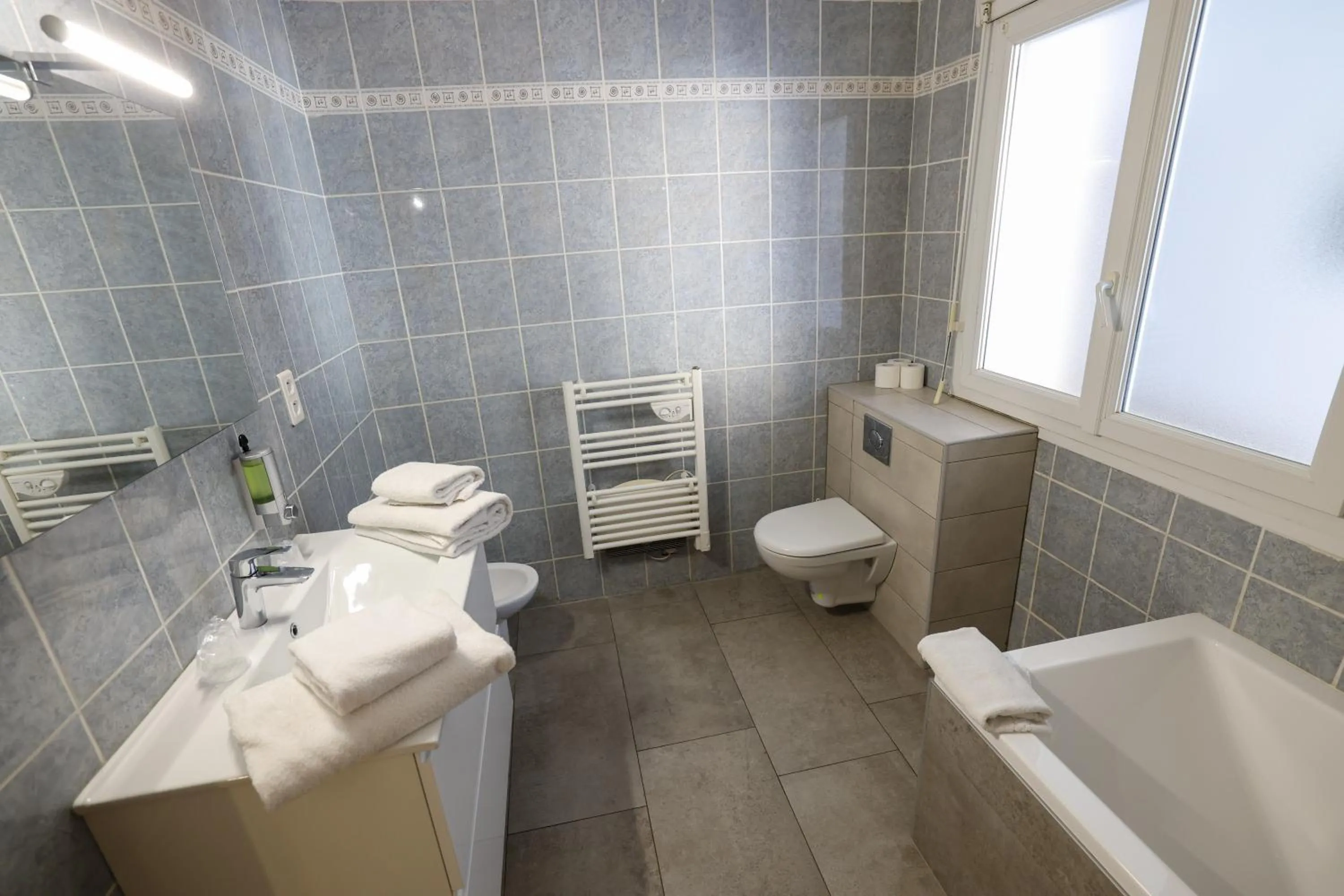 Bathroom in Best Western Hotel Casa Bianca, Piscine Intérieure et Extérieure