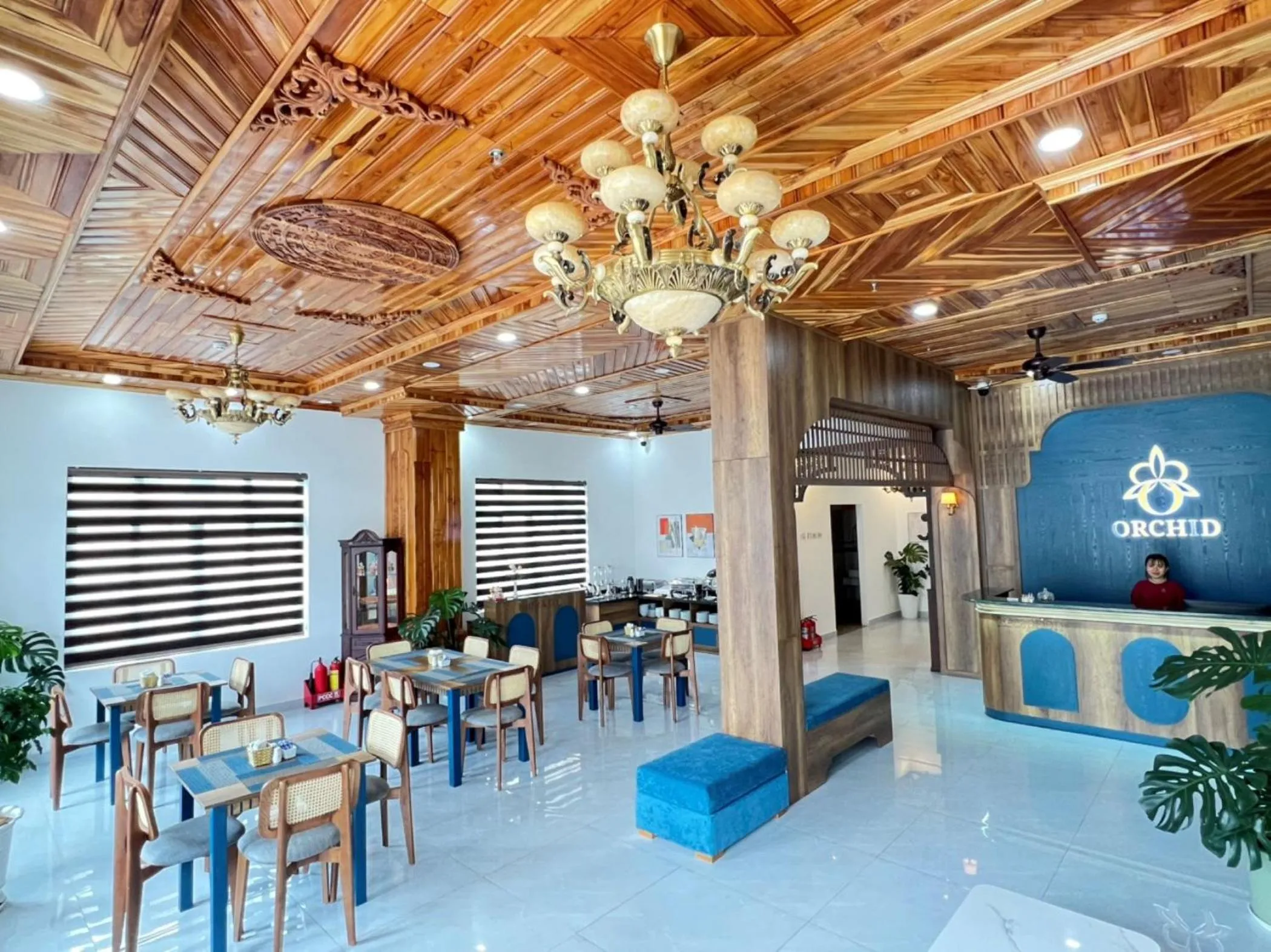 Restaurant/places to eat in ORCHID Hotel