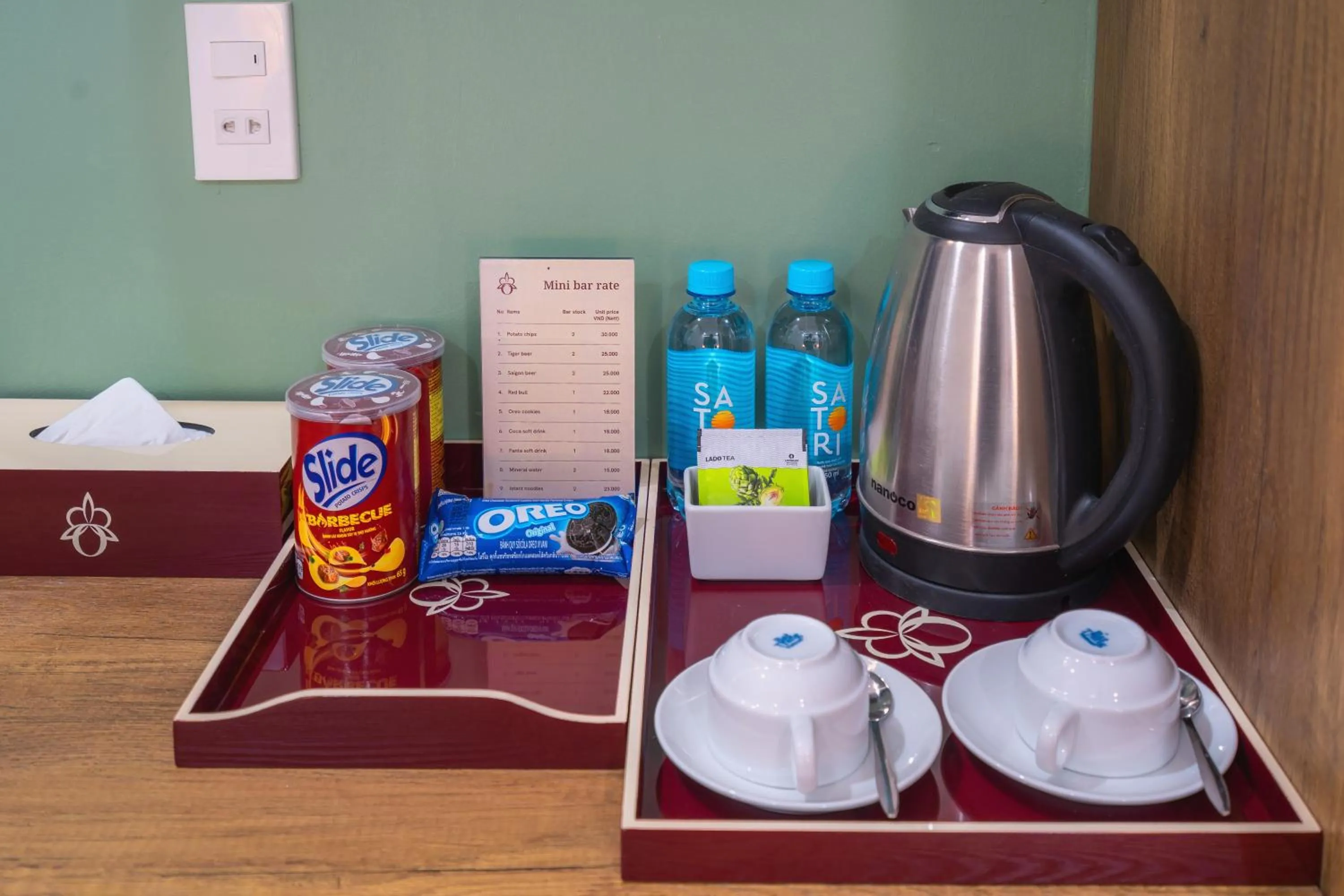 Coffee/tea facilities in ORCHID Hotel