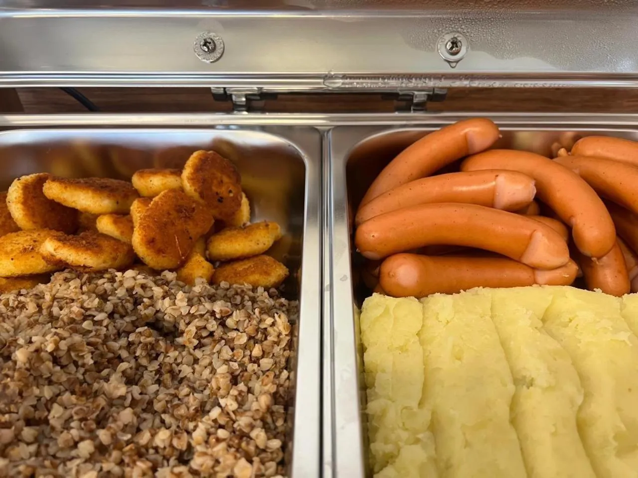 Restaurant/places to eat in Horizon Hotel, Yerevan