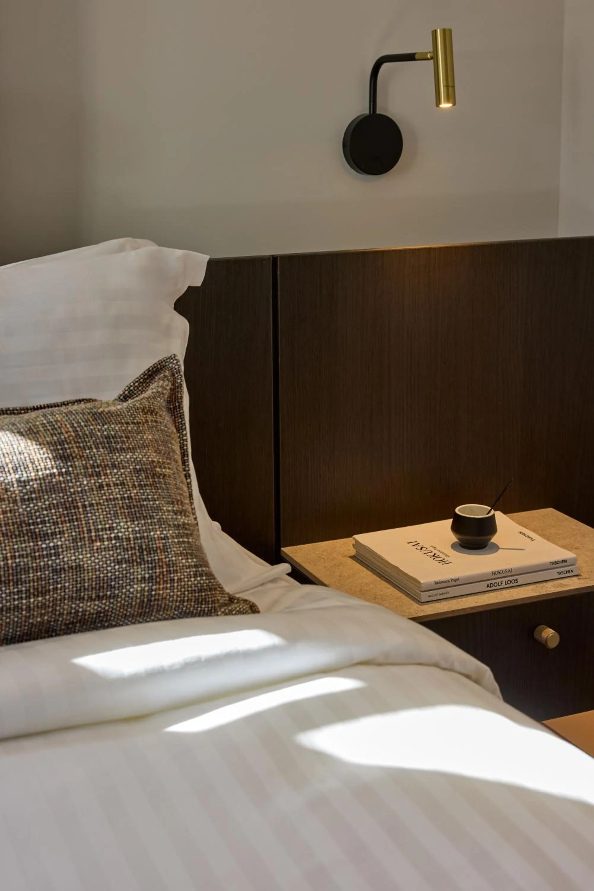 Decorative detail, Bed in The Calliston