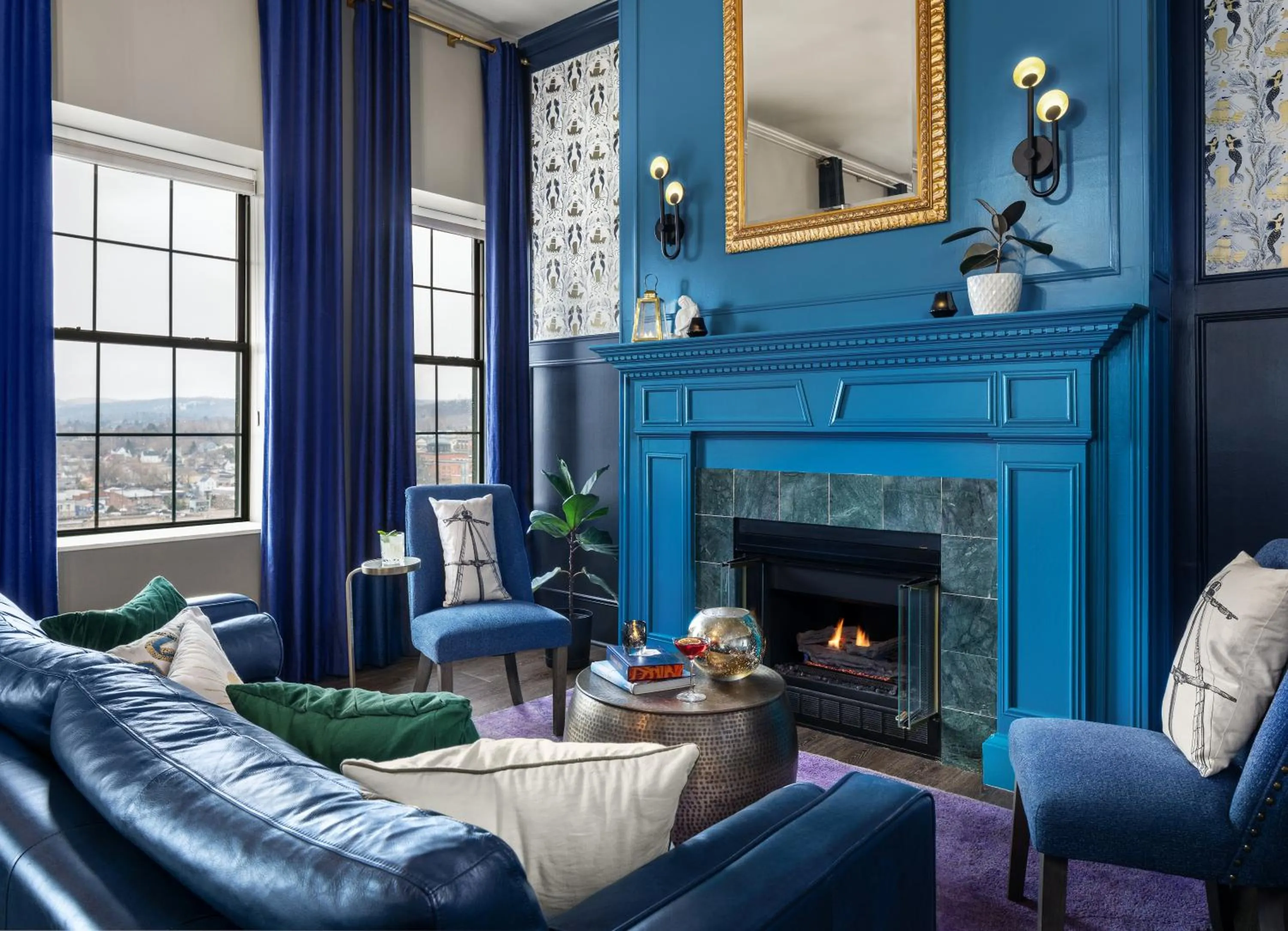 flat iron in Landmark Inn