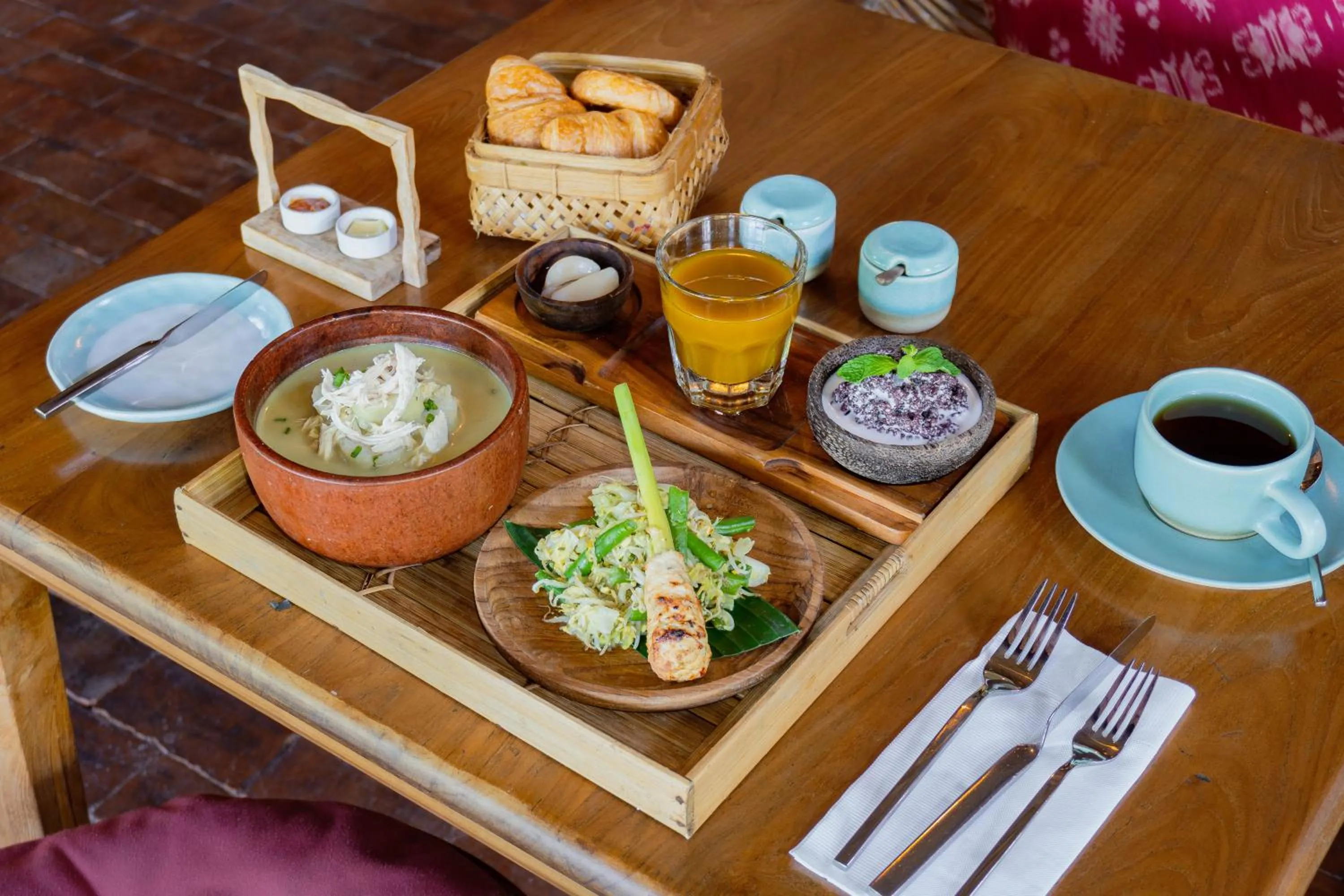 Food in Amnaya Resort Kuta