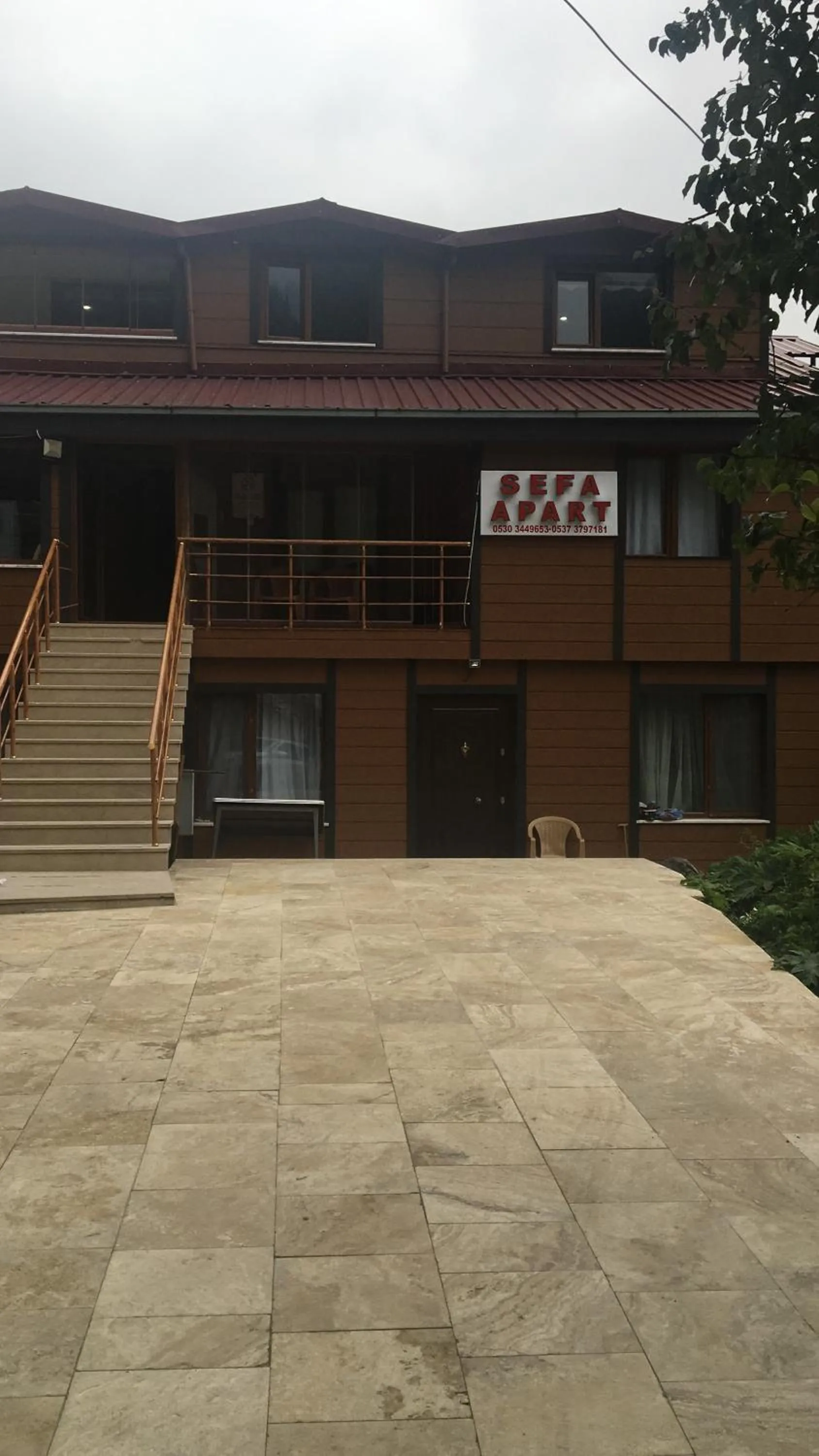 Sefa apart