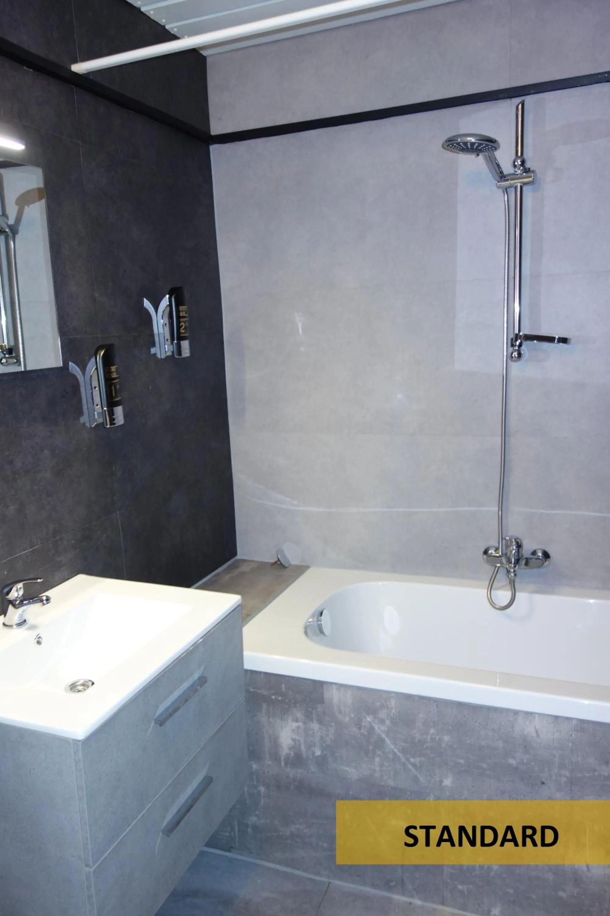 Bathroom in Grand Hotel Central