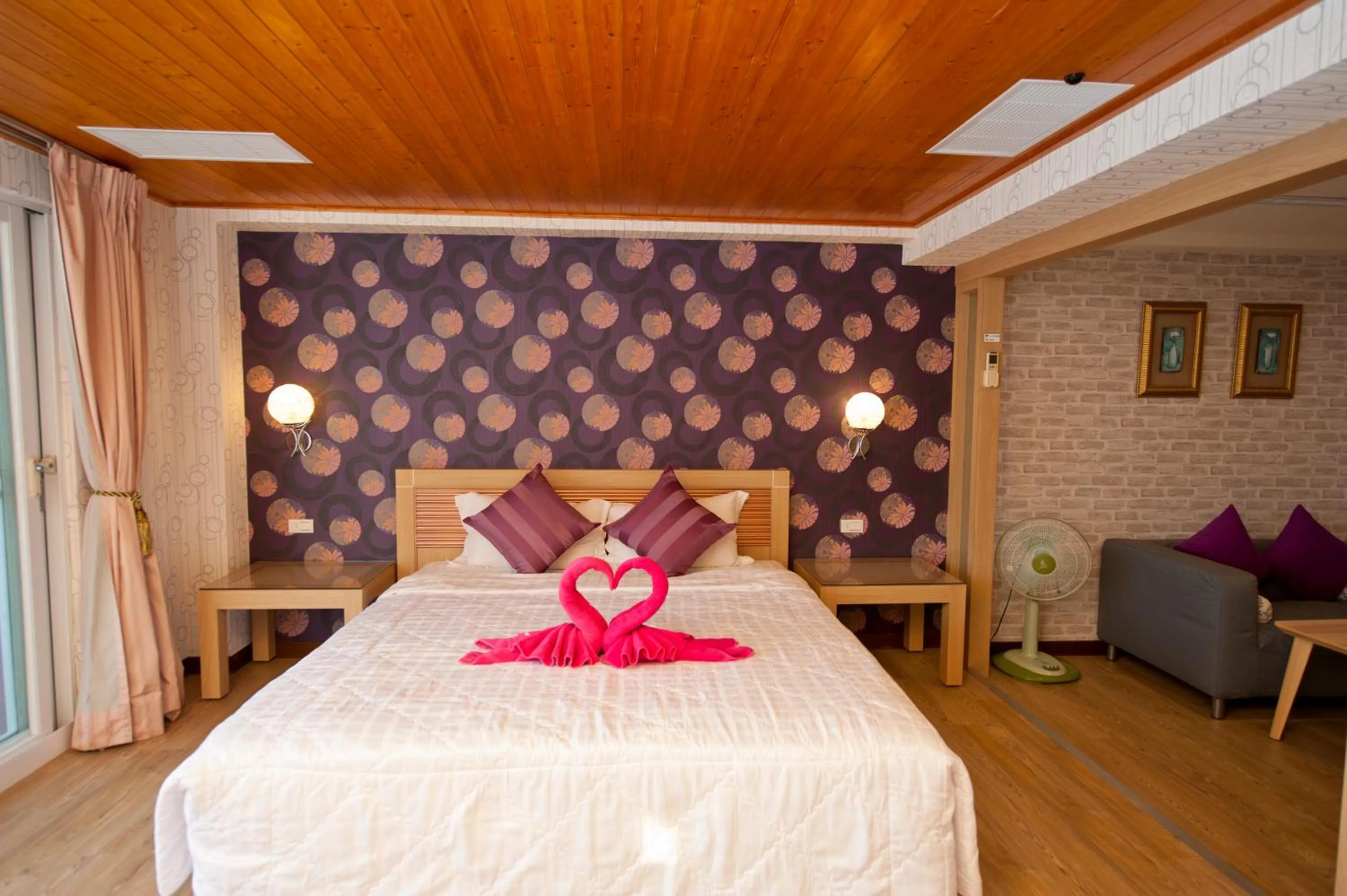 Bed in 墾丁品喬旅店