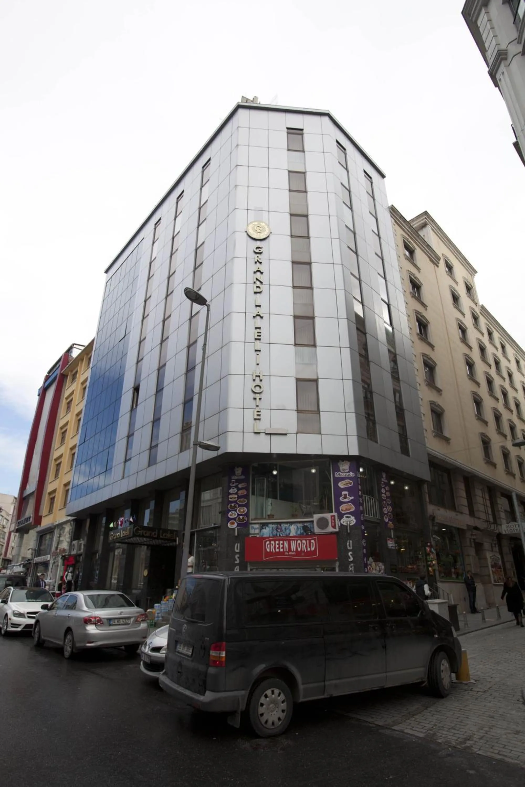 Facade/entrance in Grand Laleli Hotel