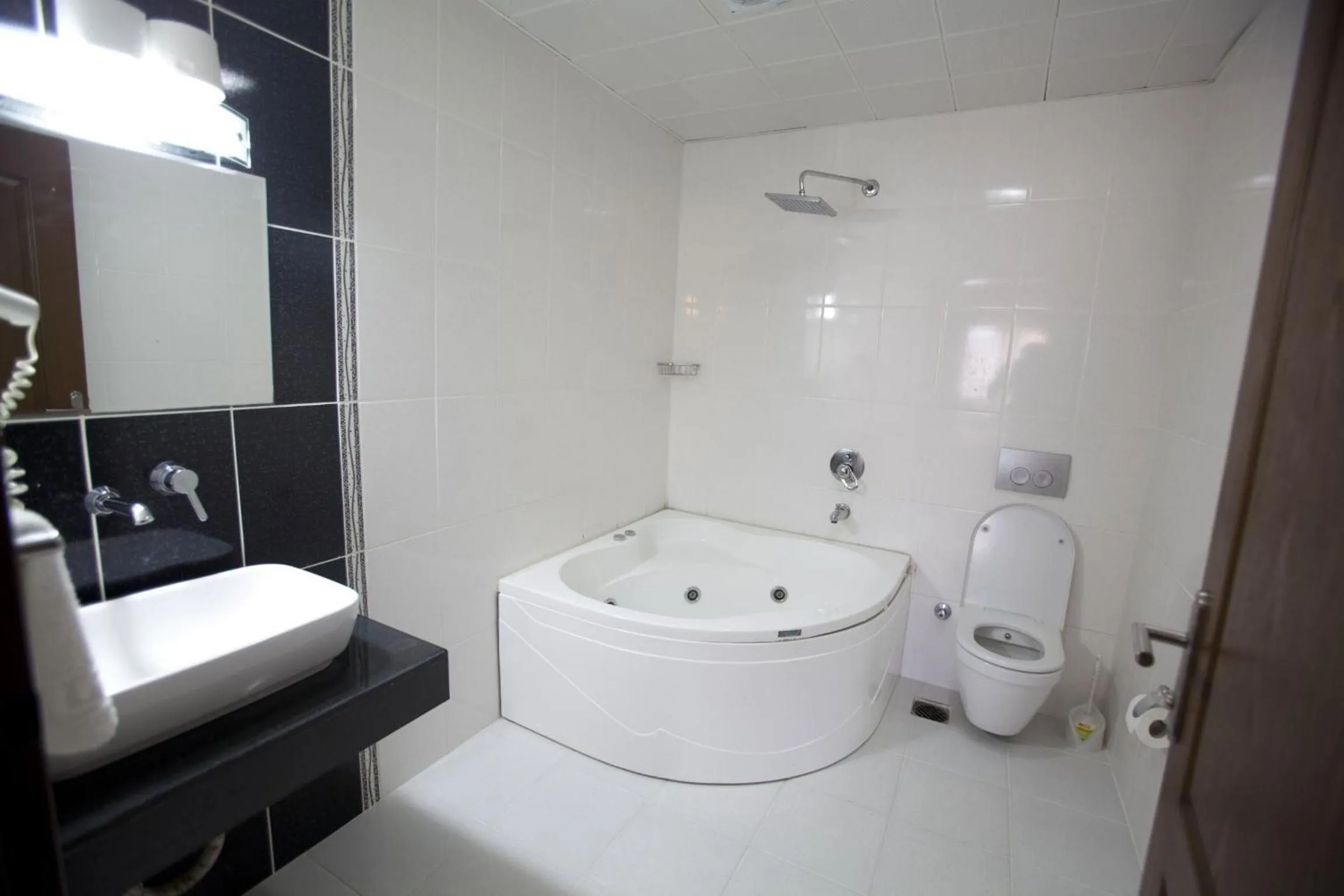 Bathroom in Grand Laleli Hotel