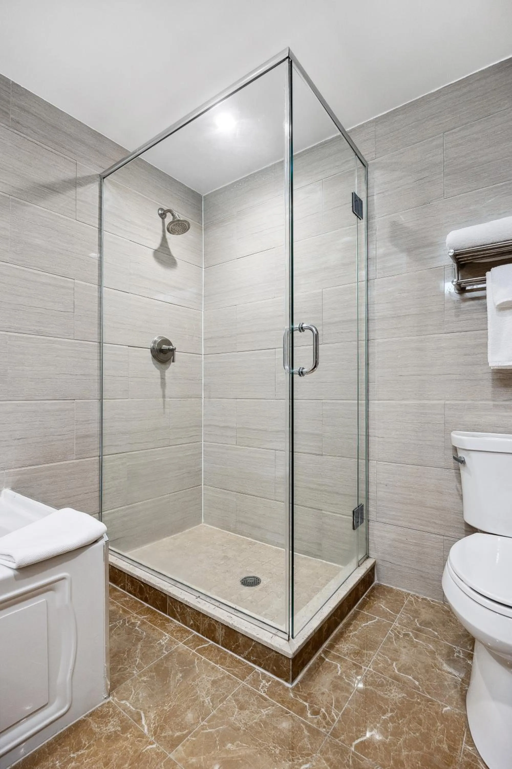 Ramada by Wyndham Flushing Queens