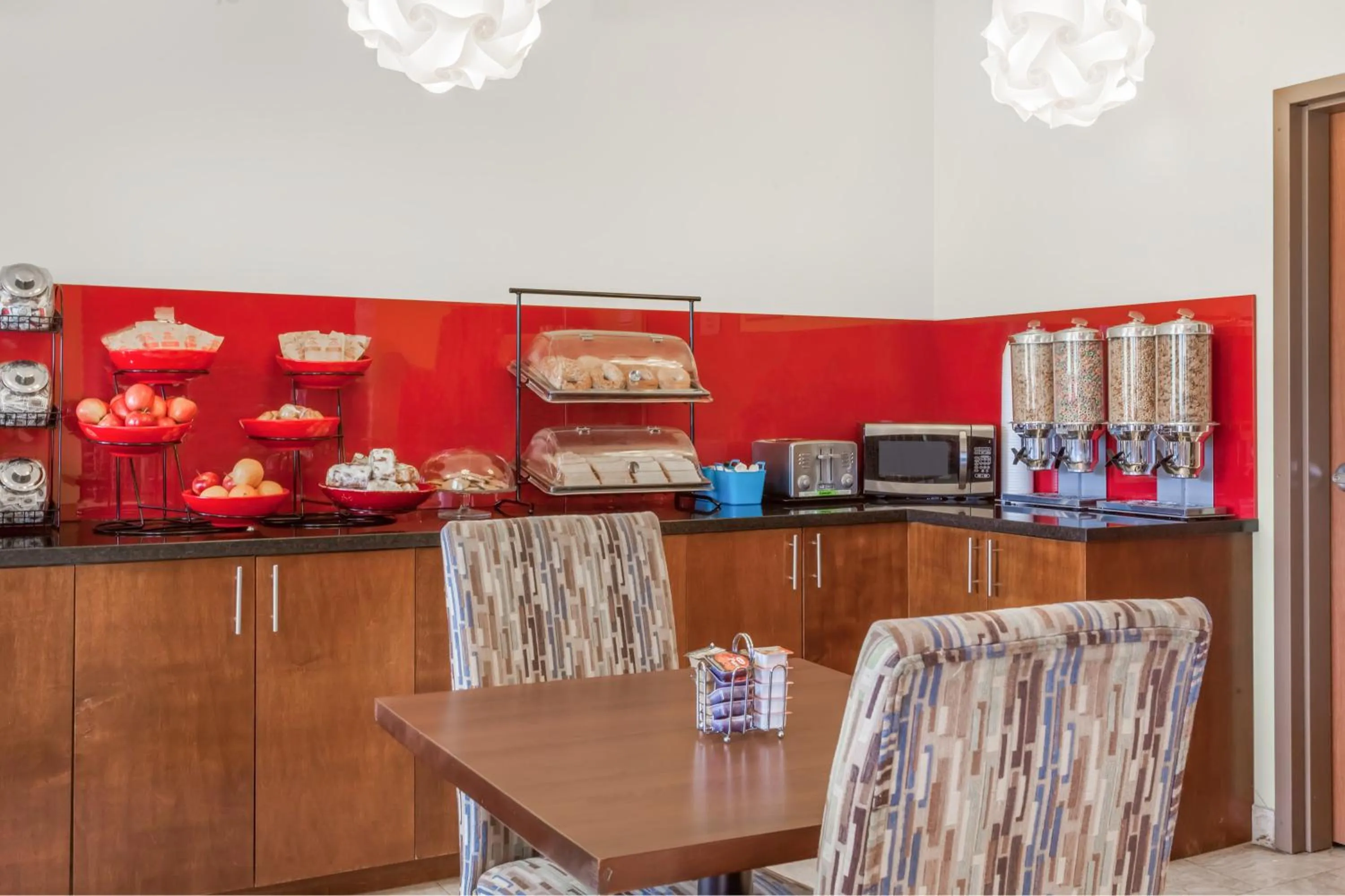 Buffet breakfast in Ramada by Wyndham Carlyle