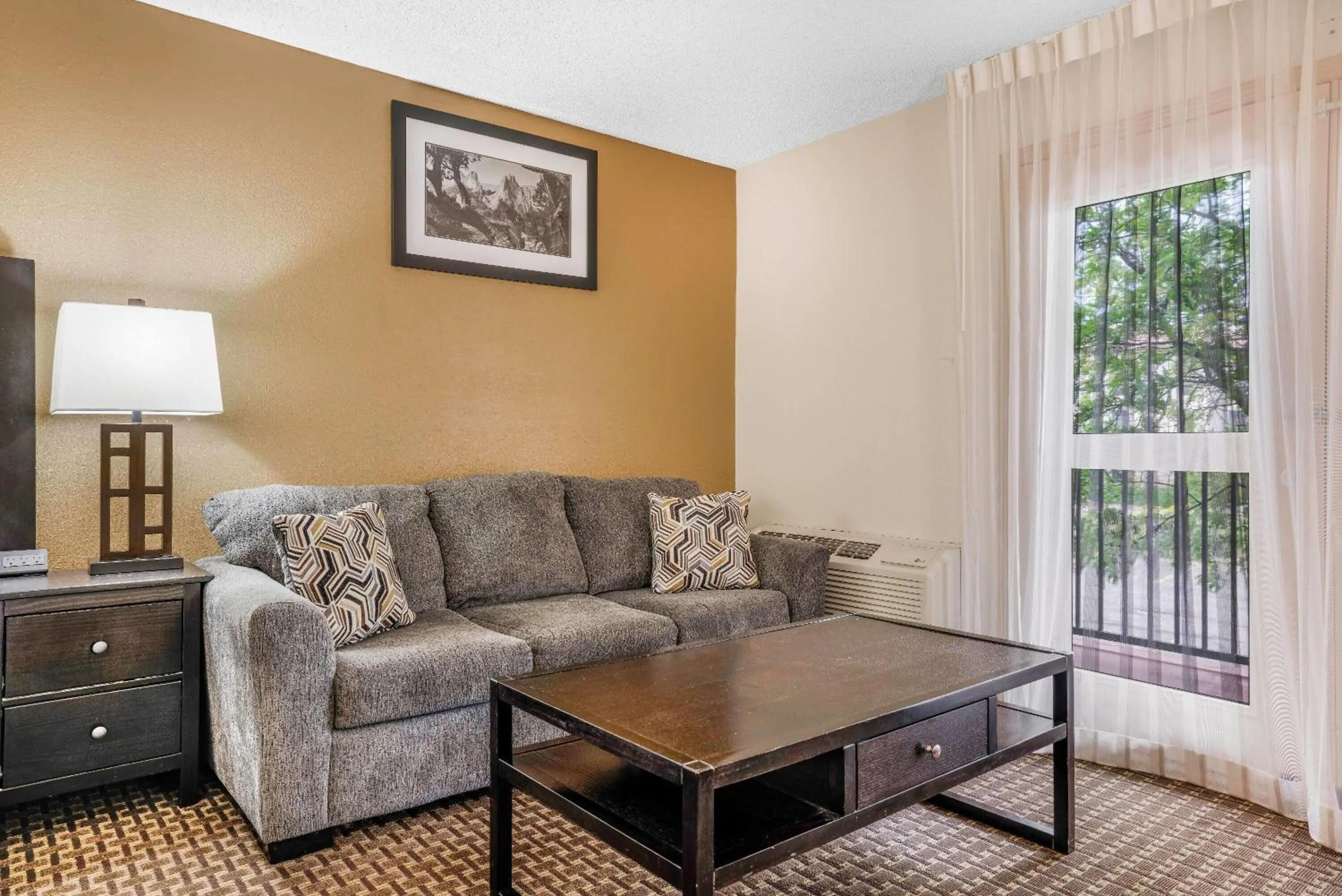 Photo of the whole room in Baymont by Wyndham Cortez