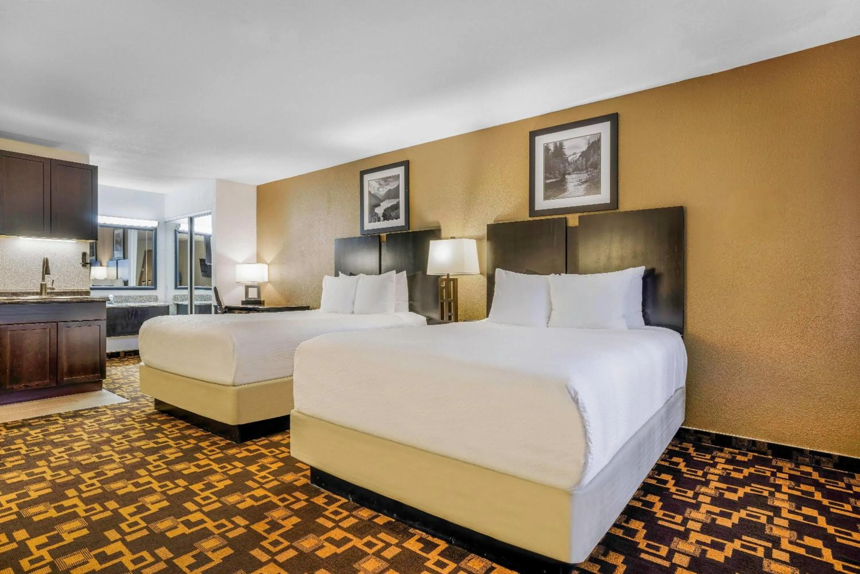 Bed in Baymont by Wyndham Cortez