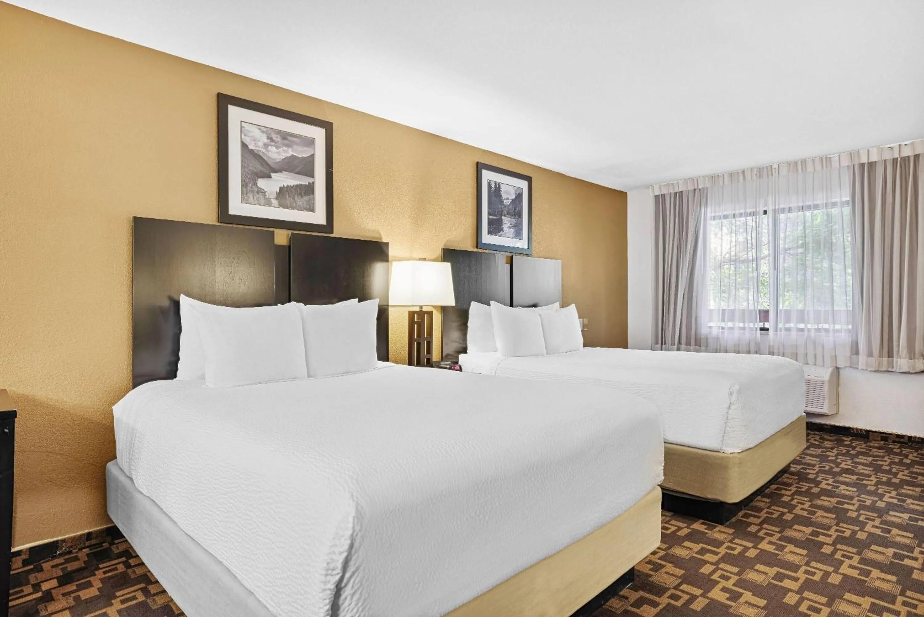 Bed in Baymont by Wyndham Cortez