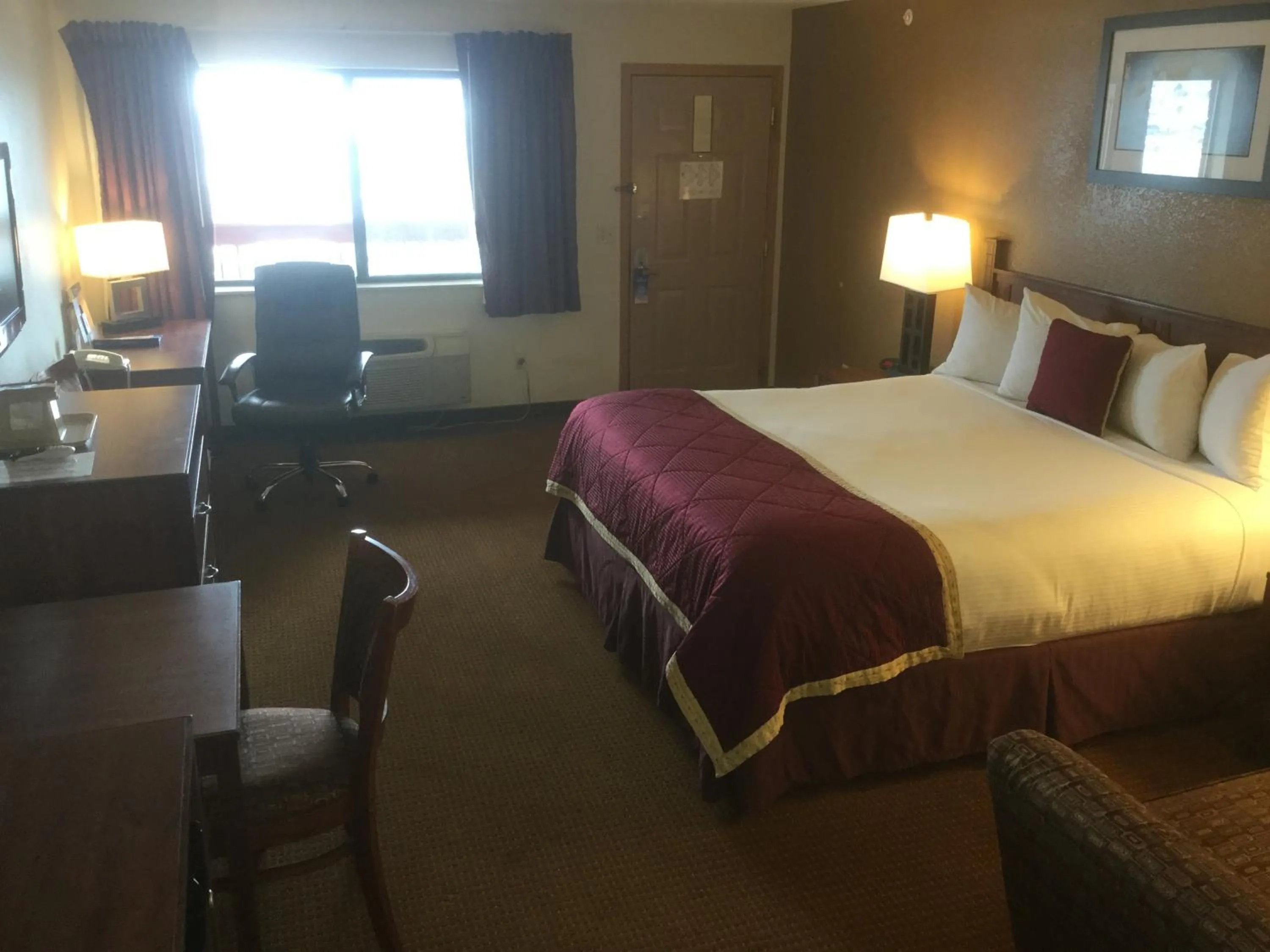 Photo of the whole room, Bed in Baymont by Wyndham Cortez