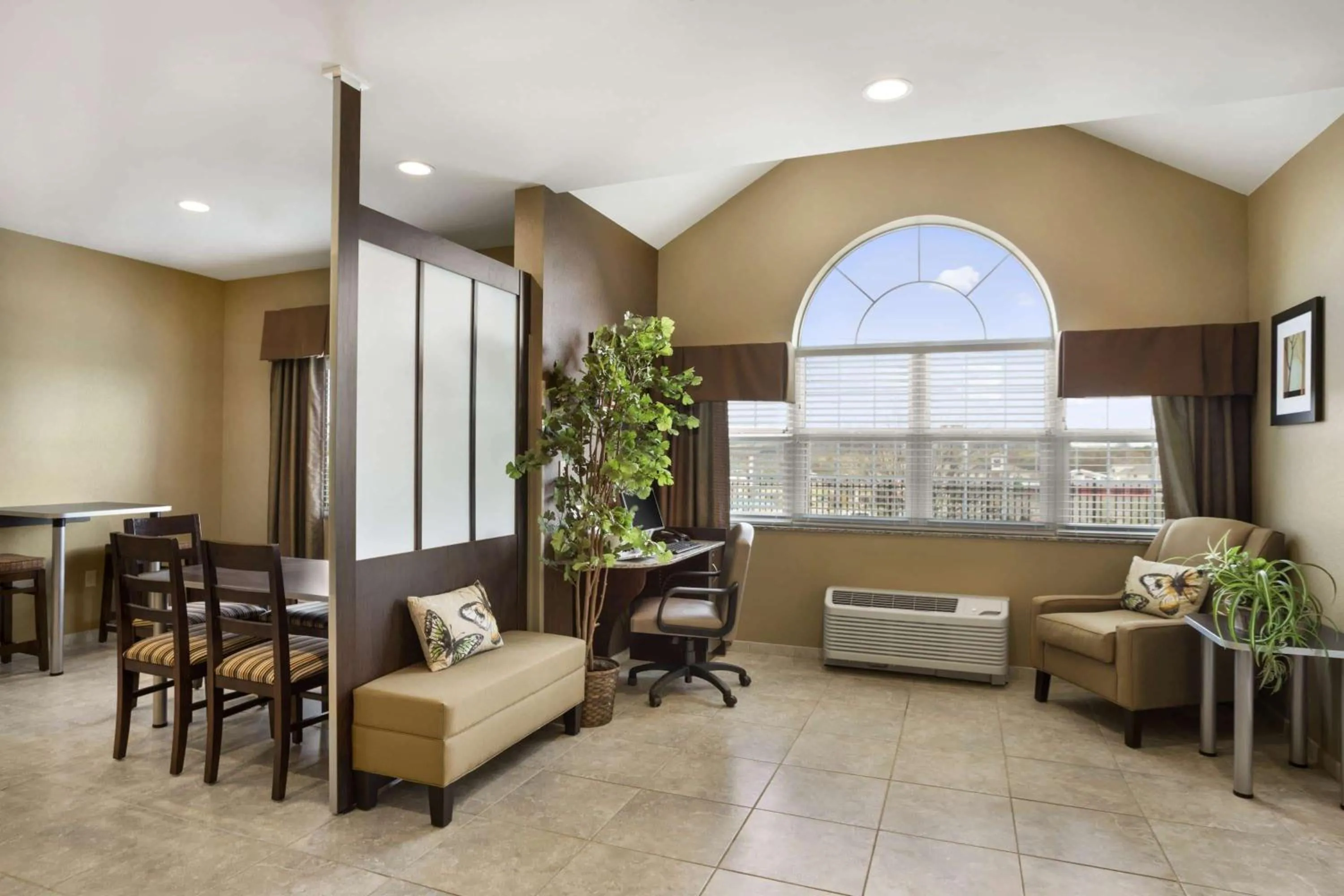 Lobby or reception in Microtel Inn & Suites by Wyndham Cambridge