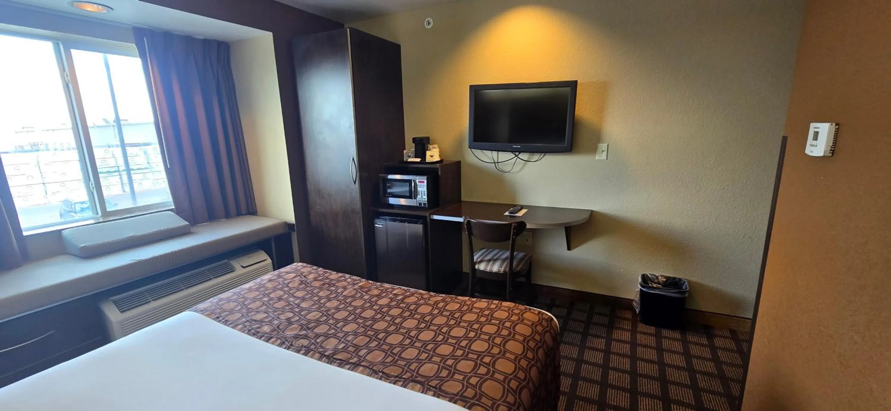 Photo of the whole room, Bed in Microtel Inn & Suites by Wyndham Odessa TX