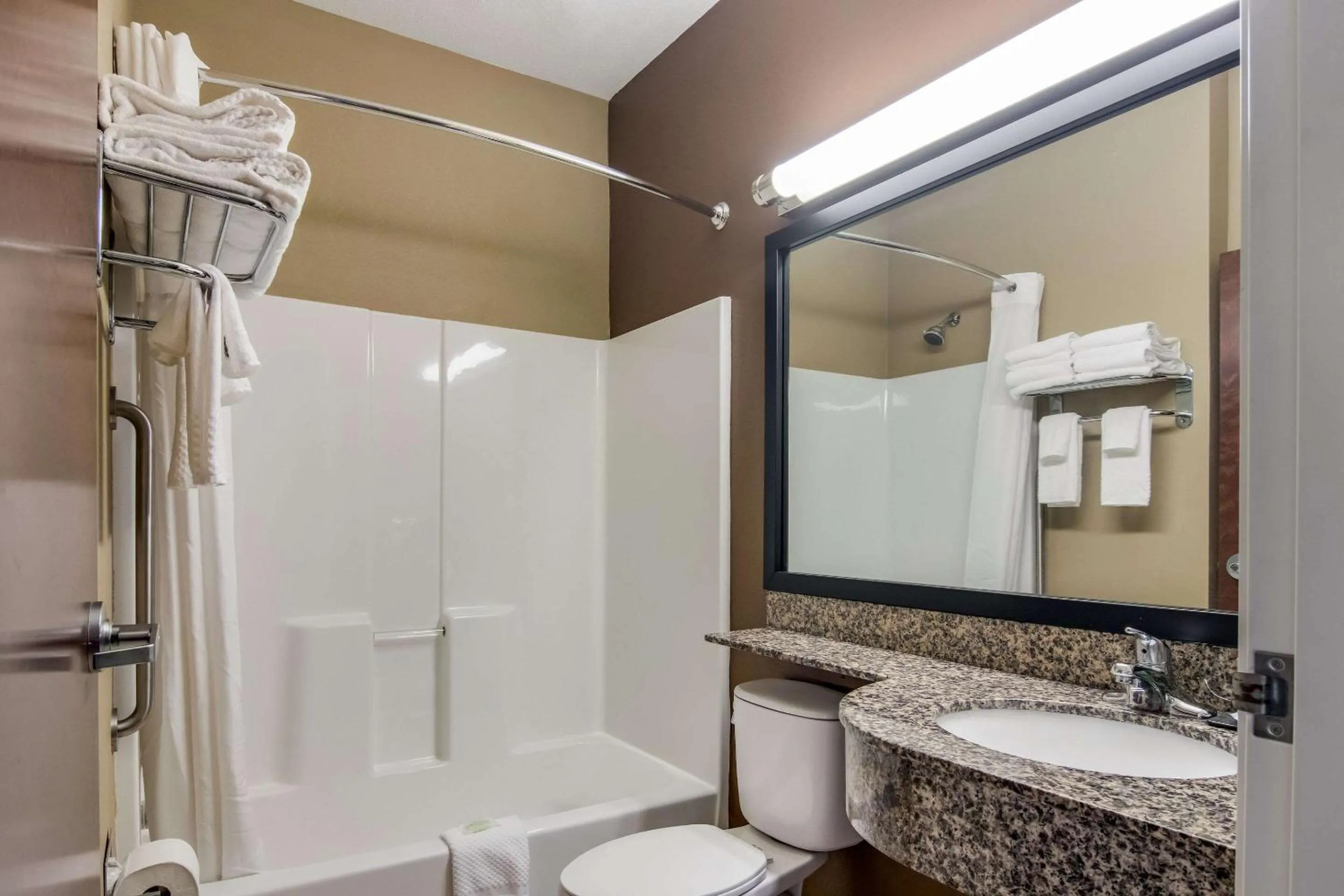 Bathroom in Sleep Inn & Suites Steubenville at the University