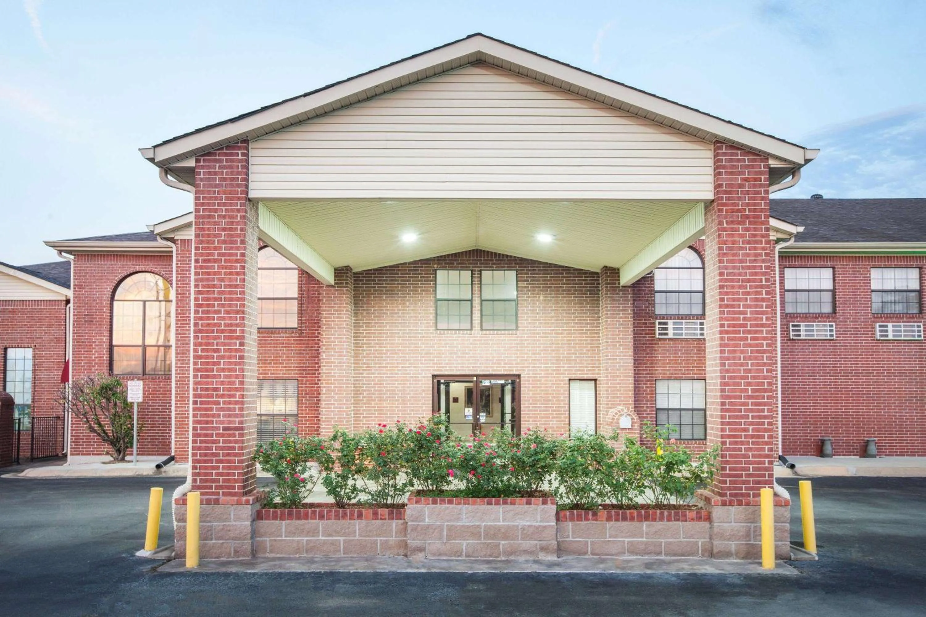 Property building in Super 8 by Wyndham White Hall