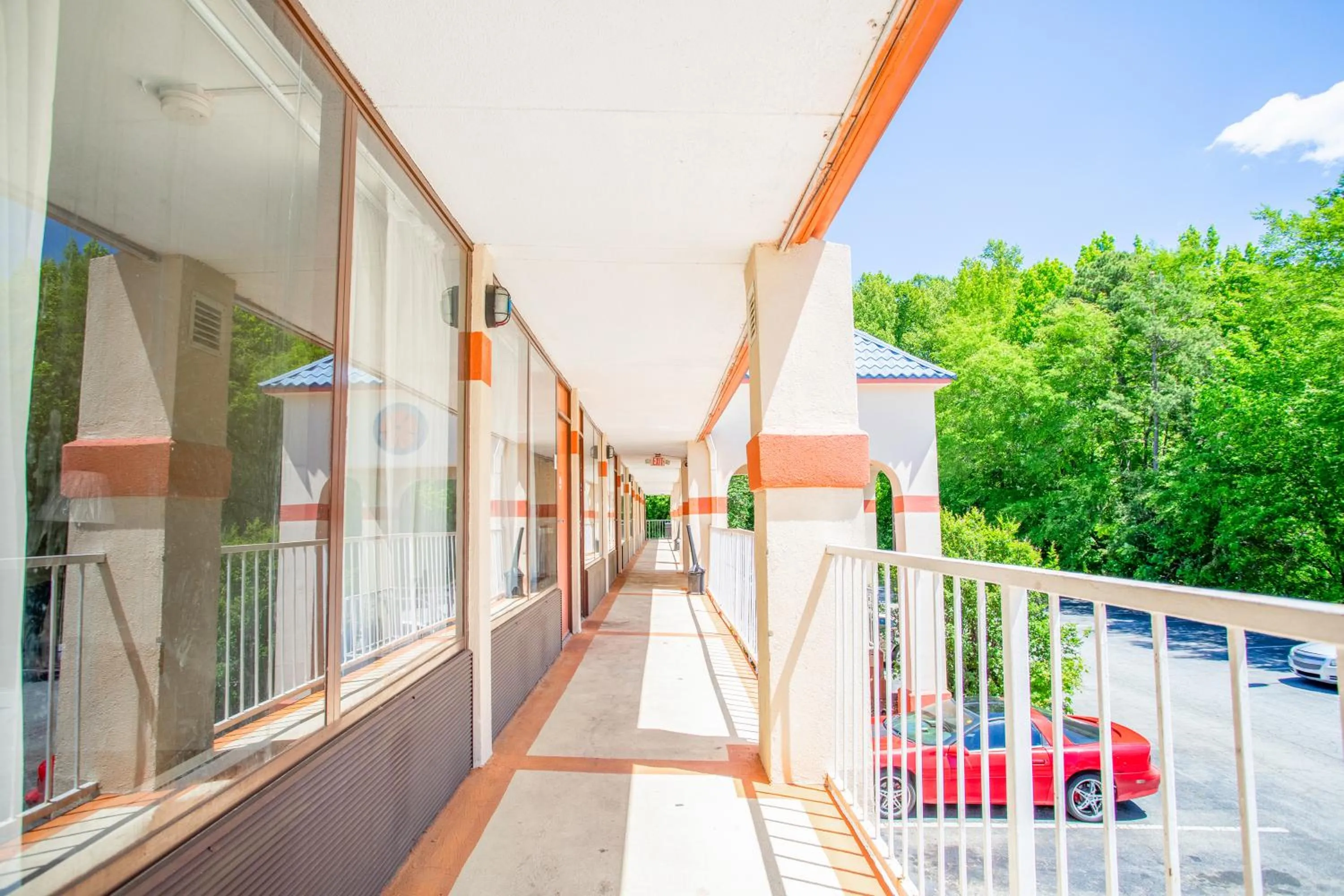 Area and facilities in OYO hotel Greensboro east I 40