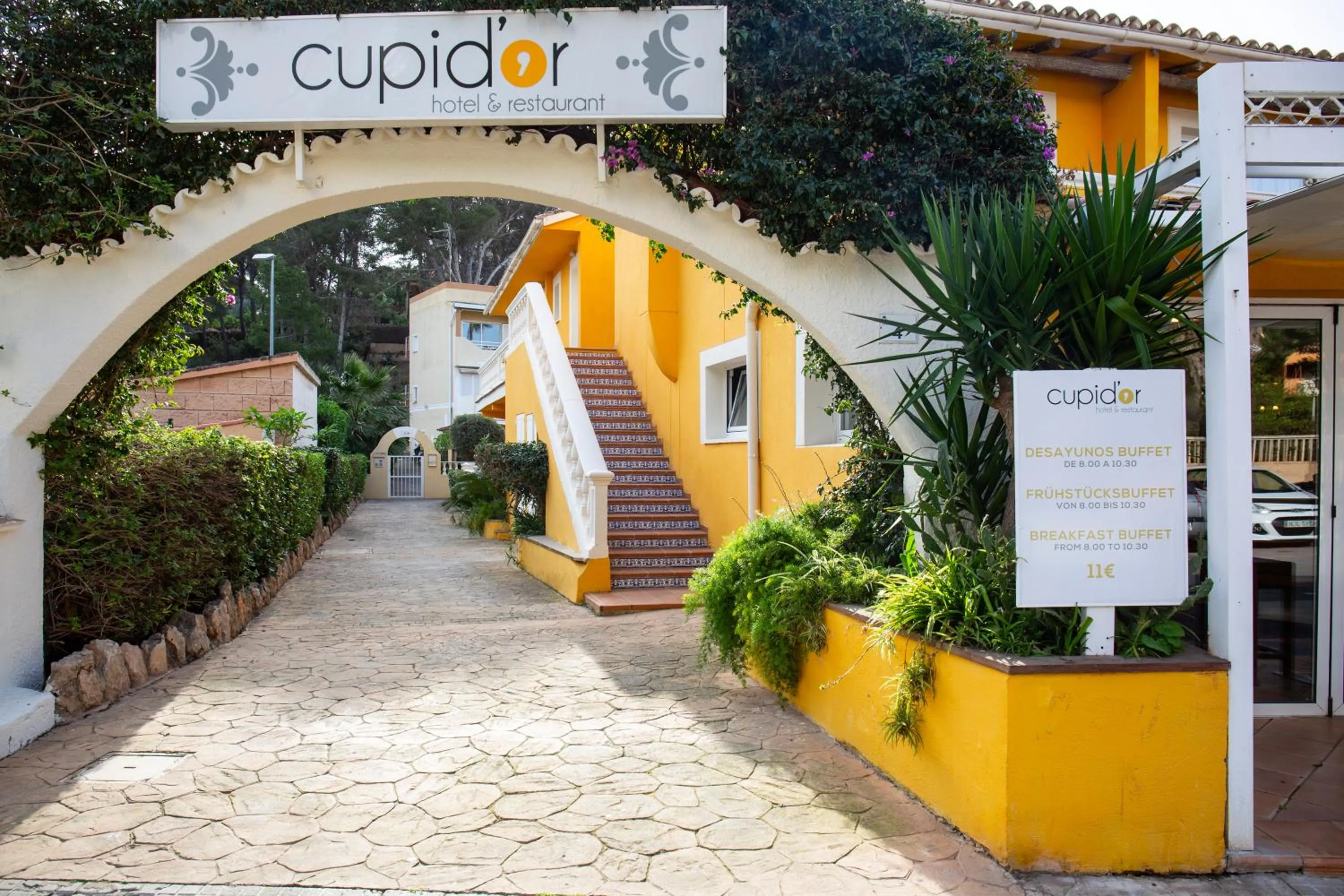 Facade/entrance in Hotel Cupidor