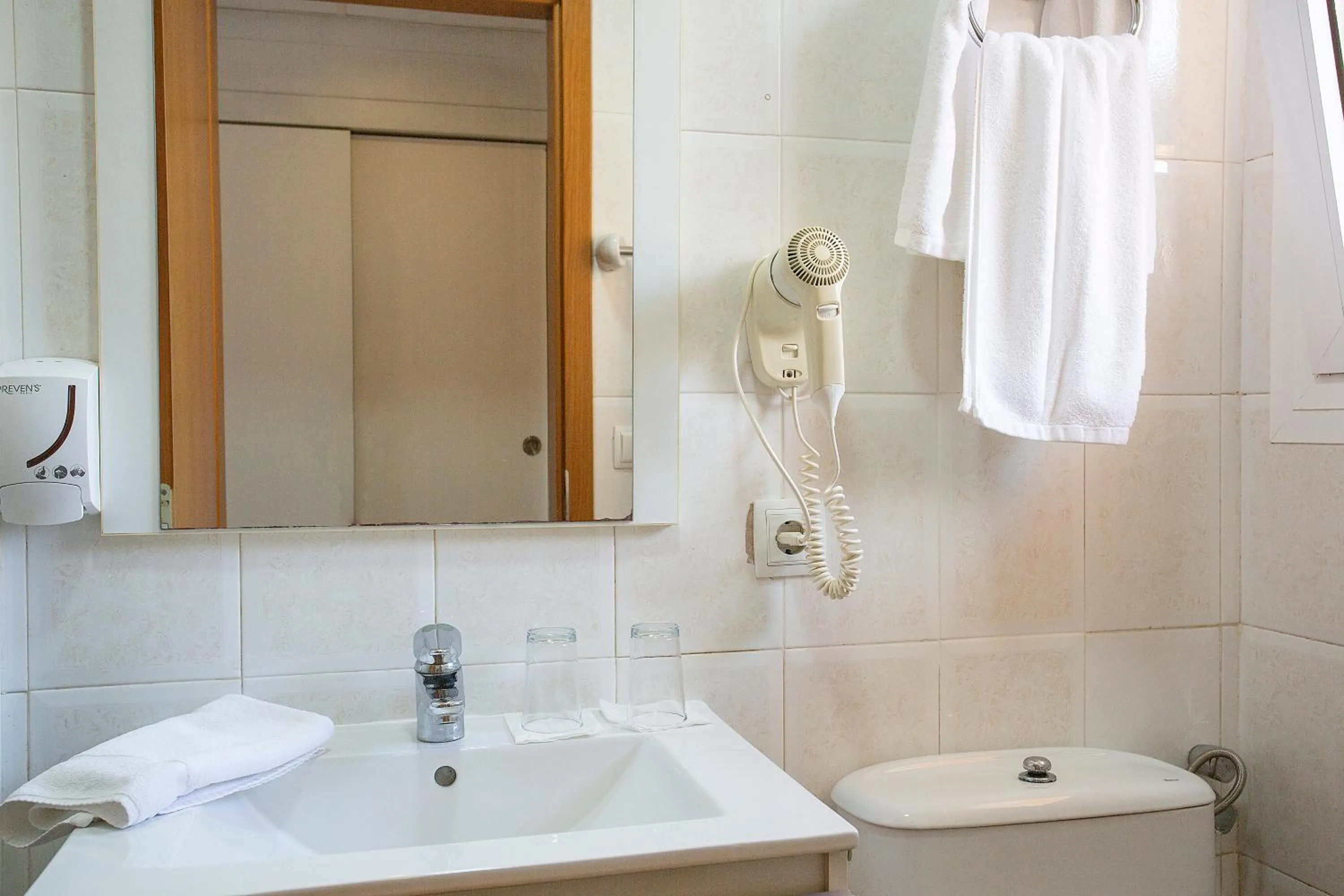 Shower in Hotel Cupidor