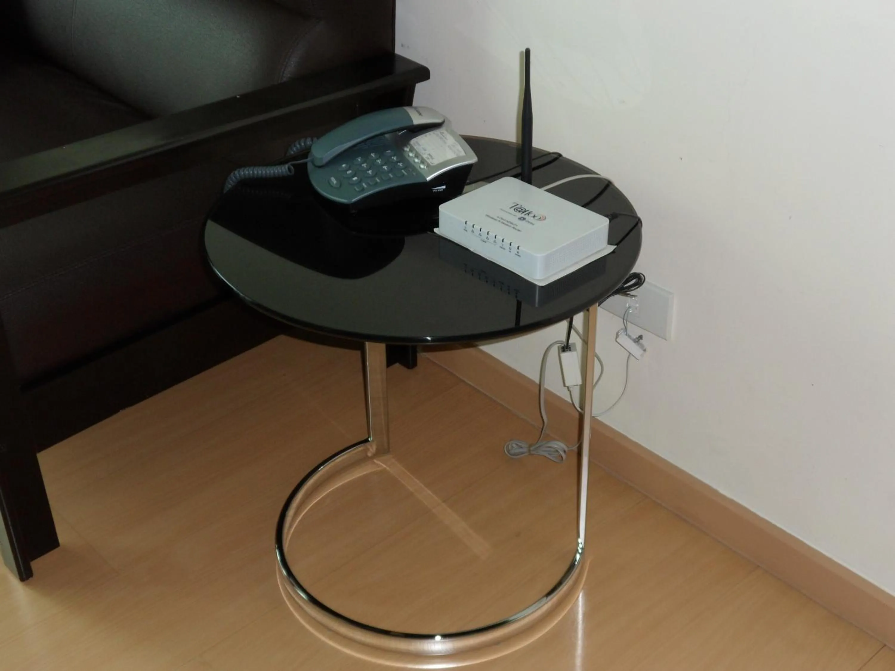 TV and multimedia in Avant Apartments at The Fort