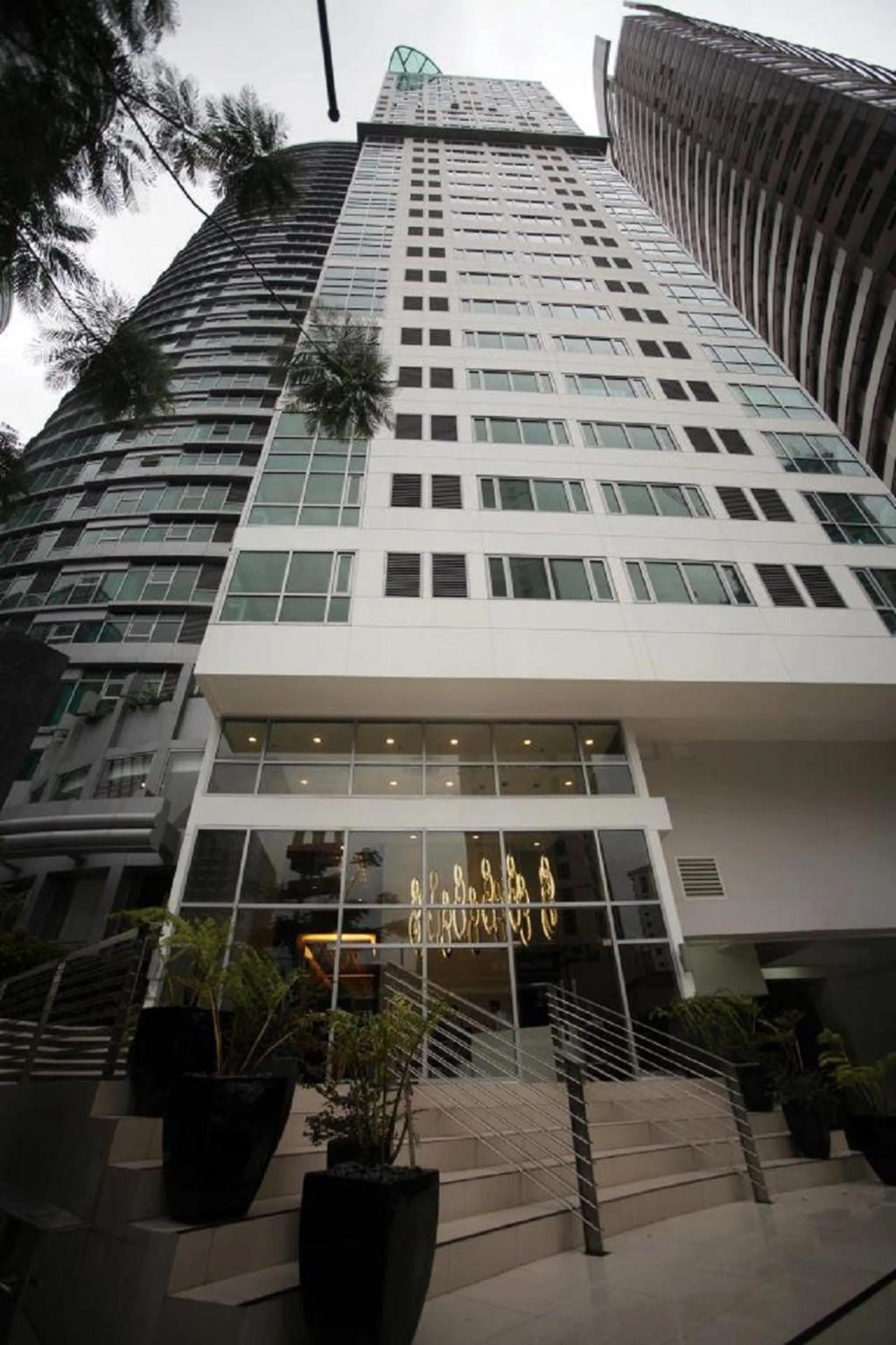 Facade/entrance in Avant Apartments at The Fort