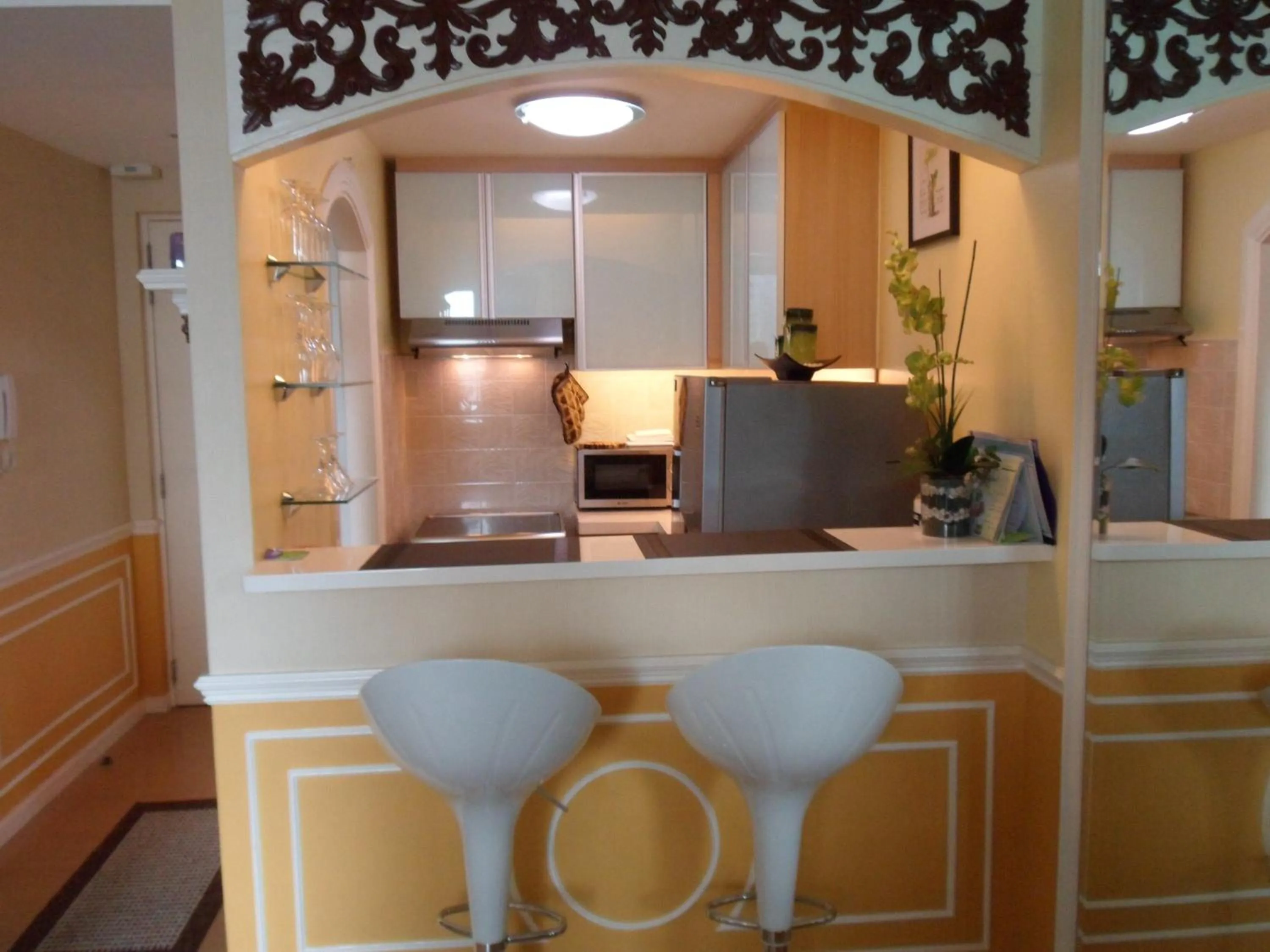 Kitchen or kitchenette in Avant Apartments at The Fort