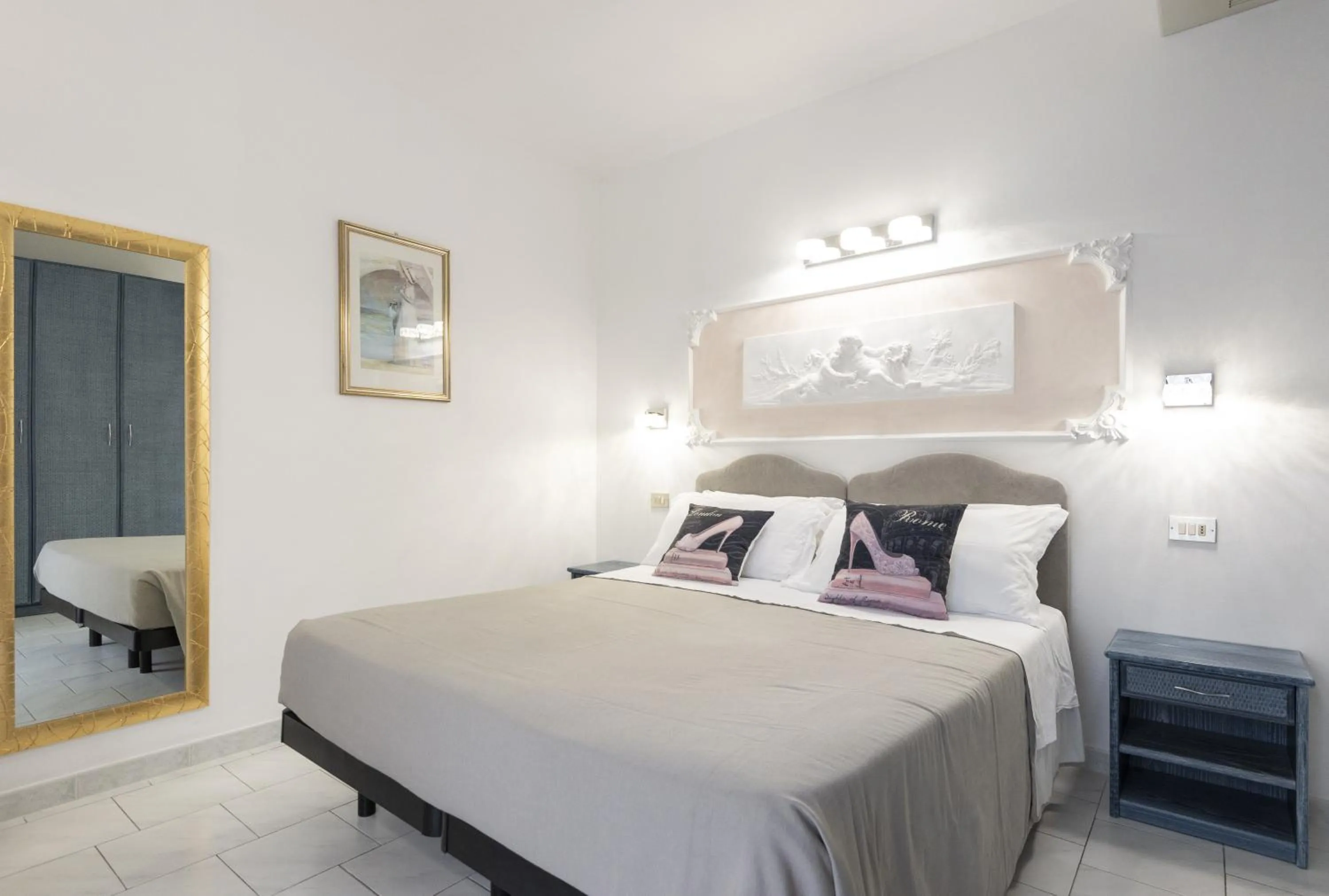 Photo of the whole room in Royal Boutique Hotel