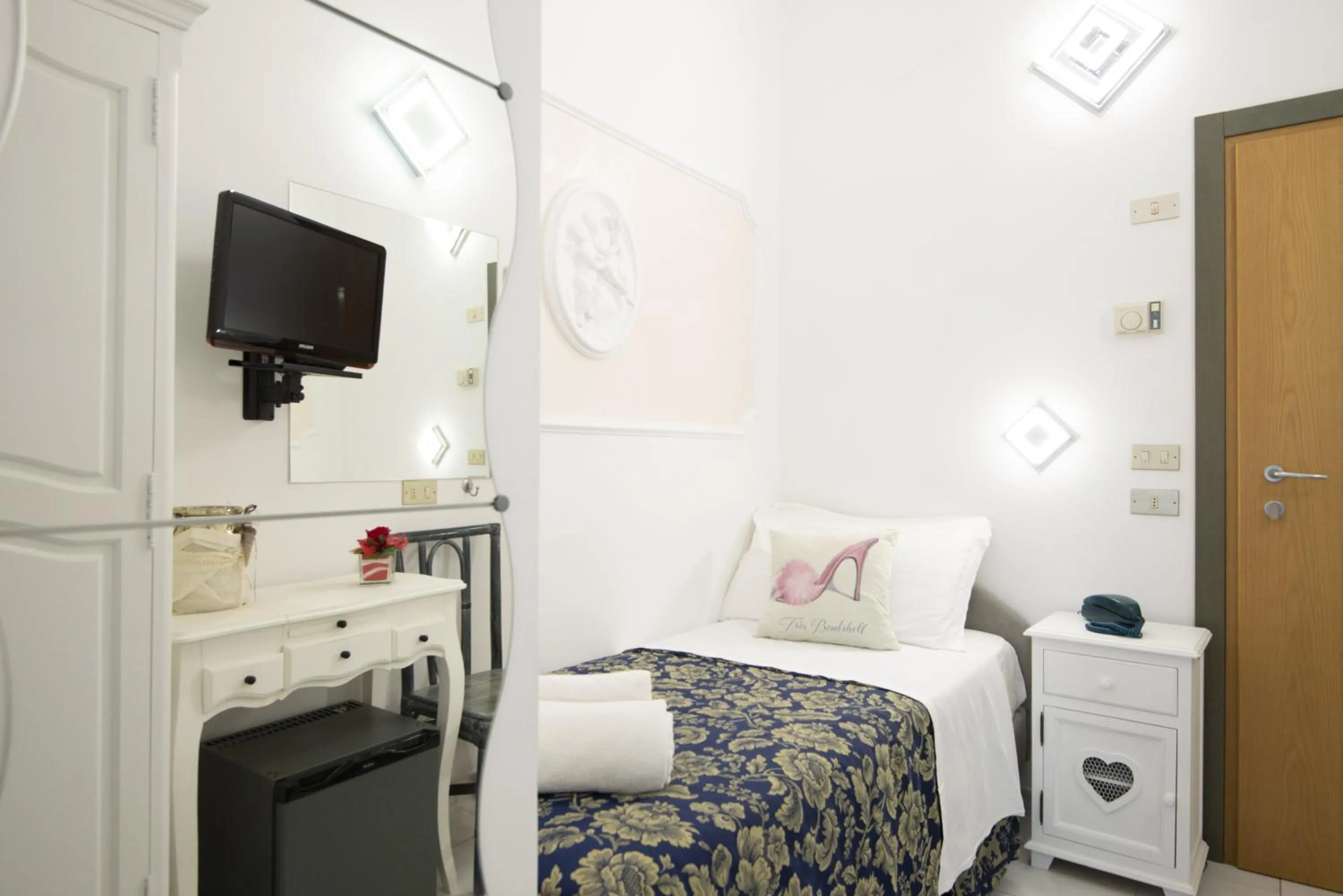 Bed in Royal Boutique Hotel