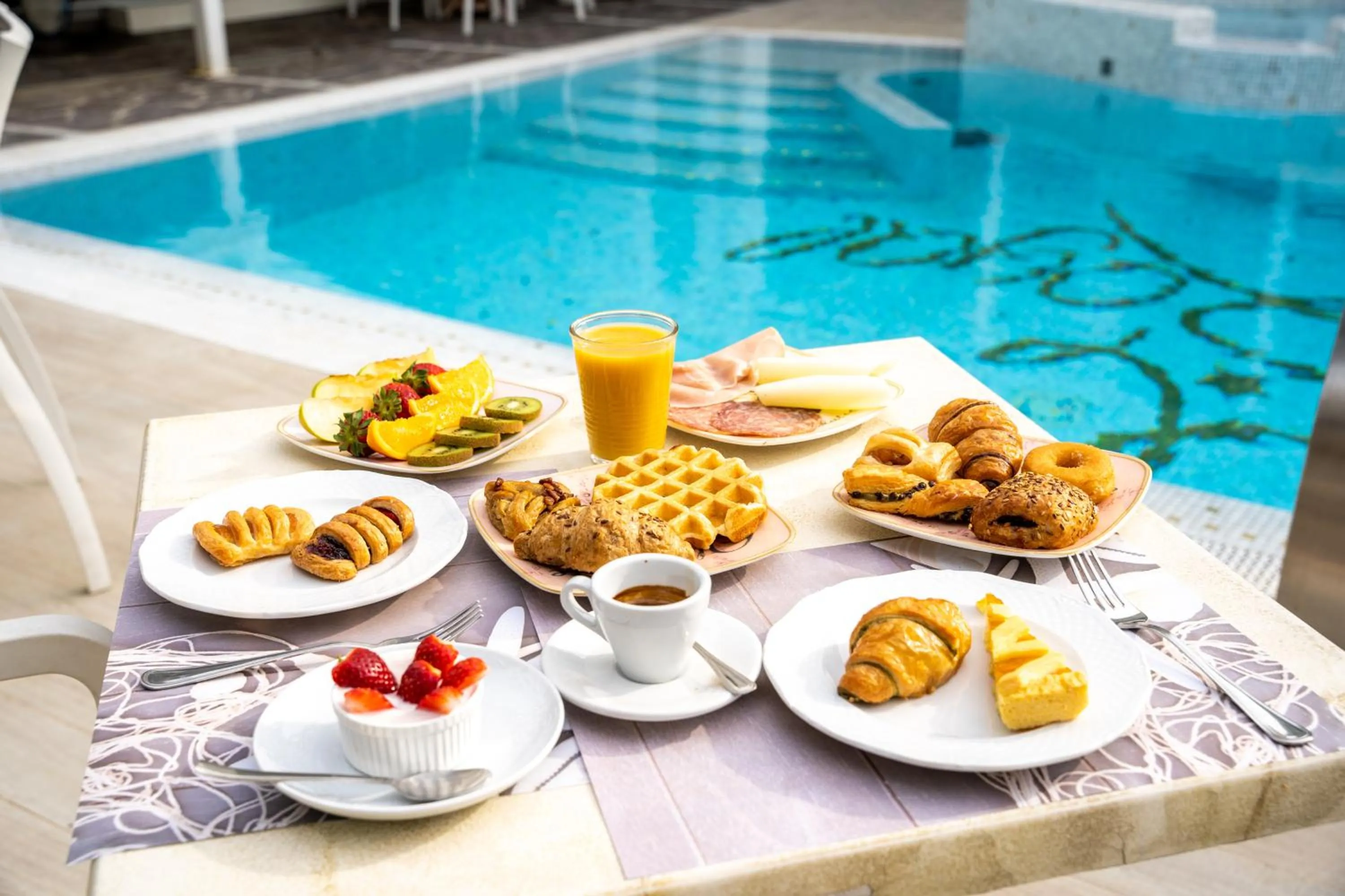 Food in Royal Boutique Hotel