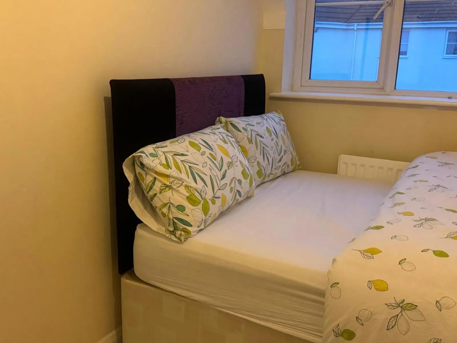 Bed in Komegloba Mega room