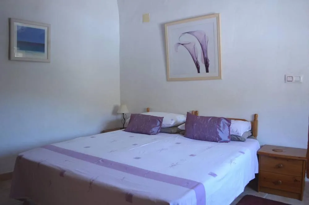 Bed in Almond Reef Casa Rural